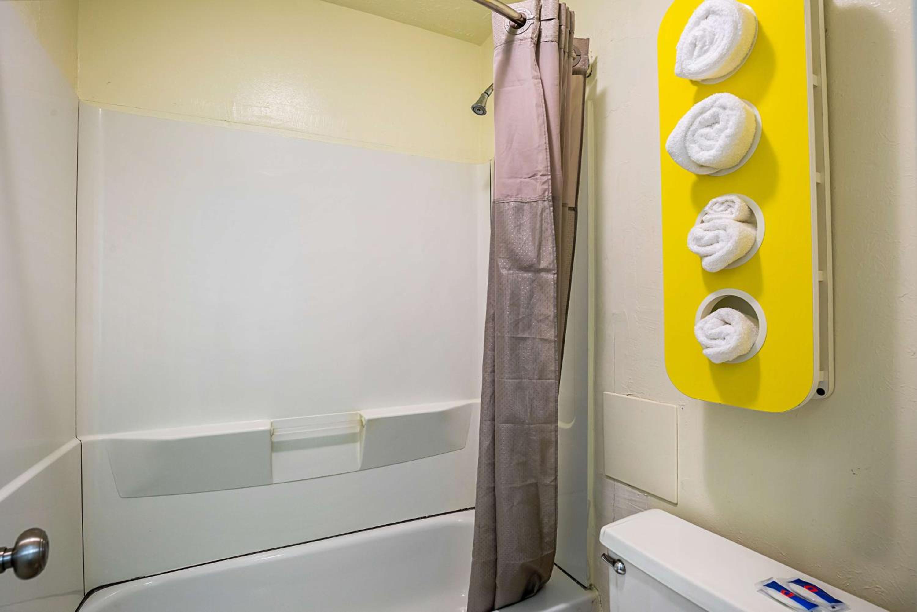 Deluxe Quadruple Room photo 2