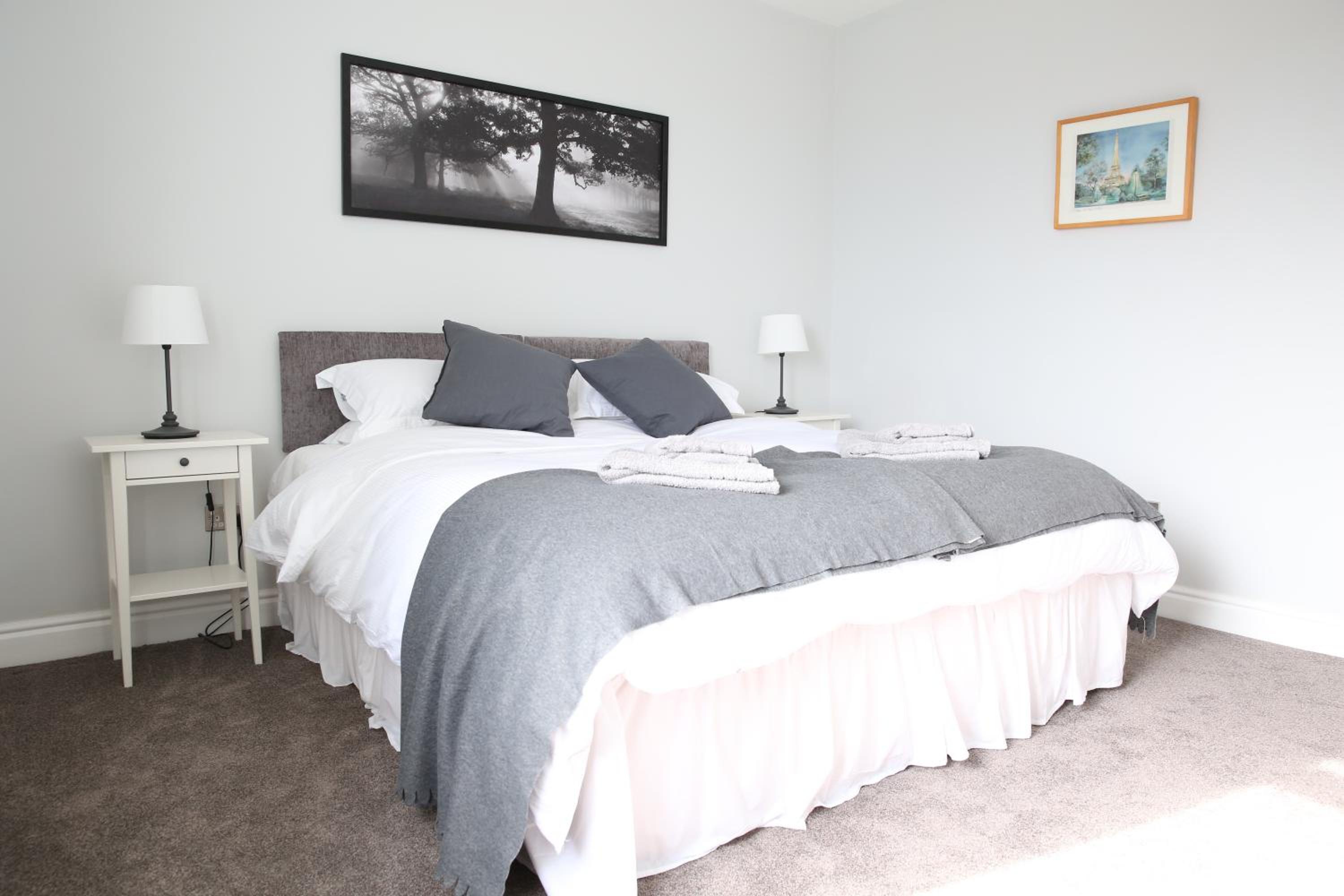 Two-Bedroom House photo 2