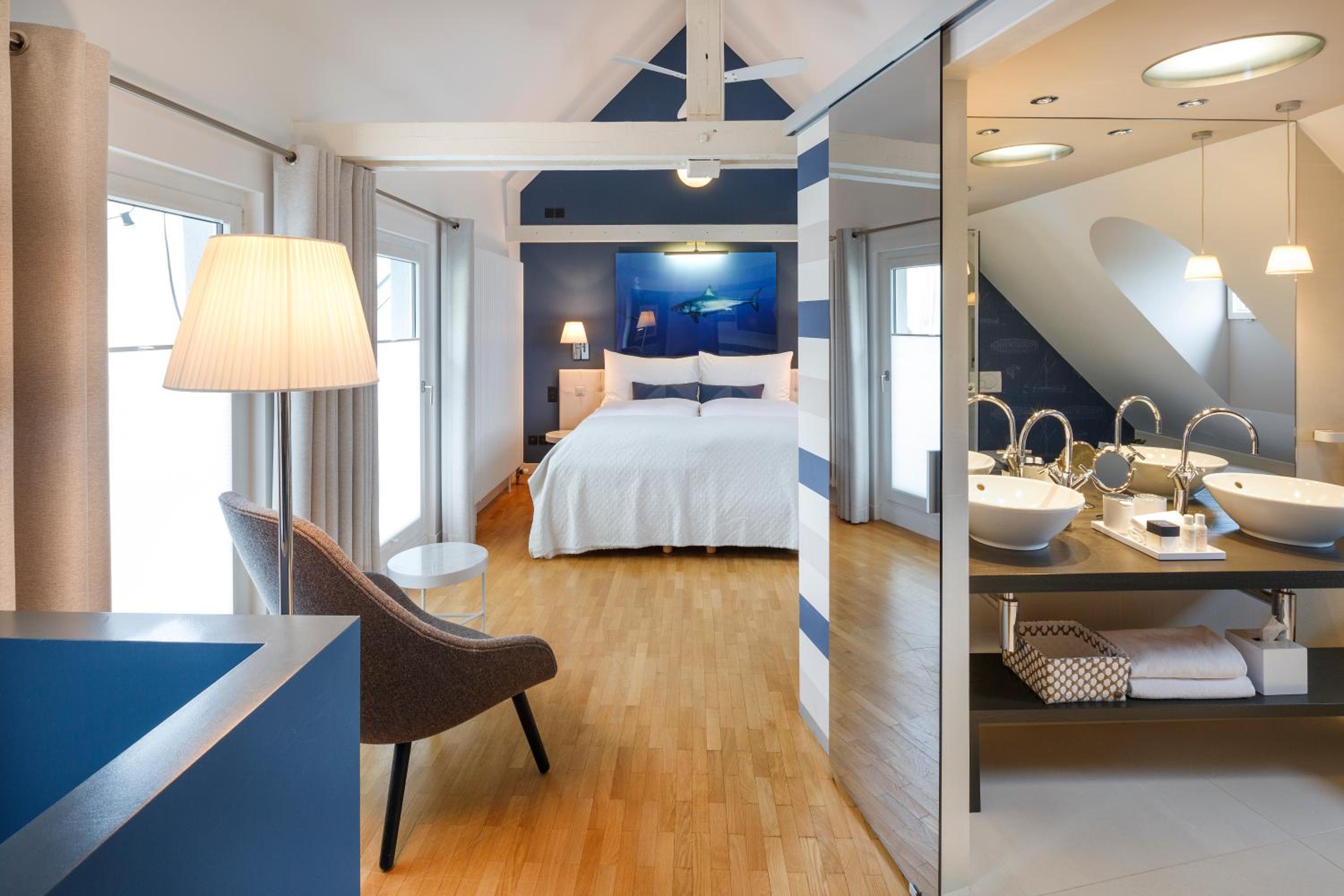 Junior Suite - Photo 1