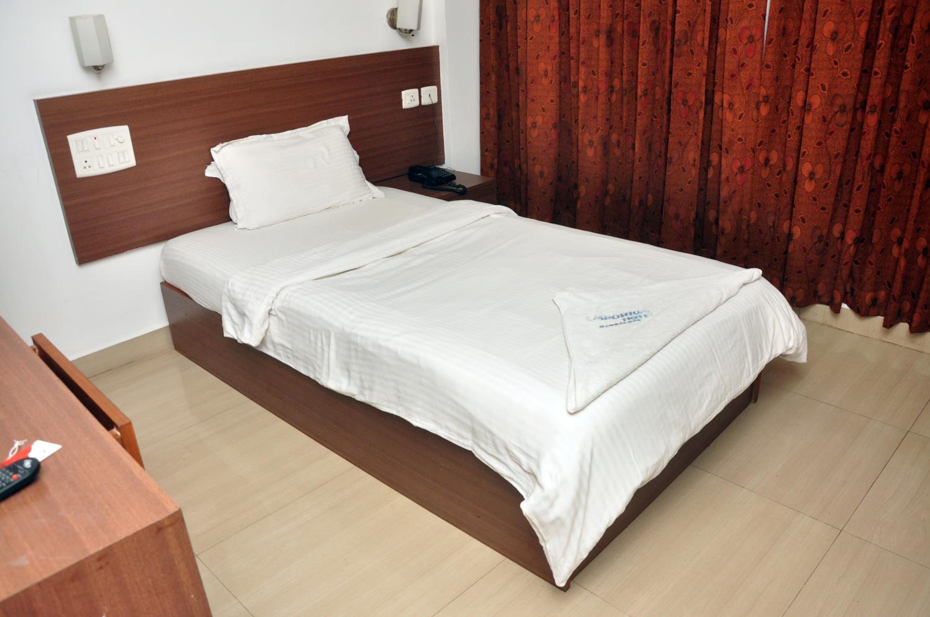 Deluxe Single Room