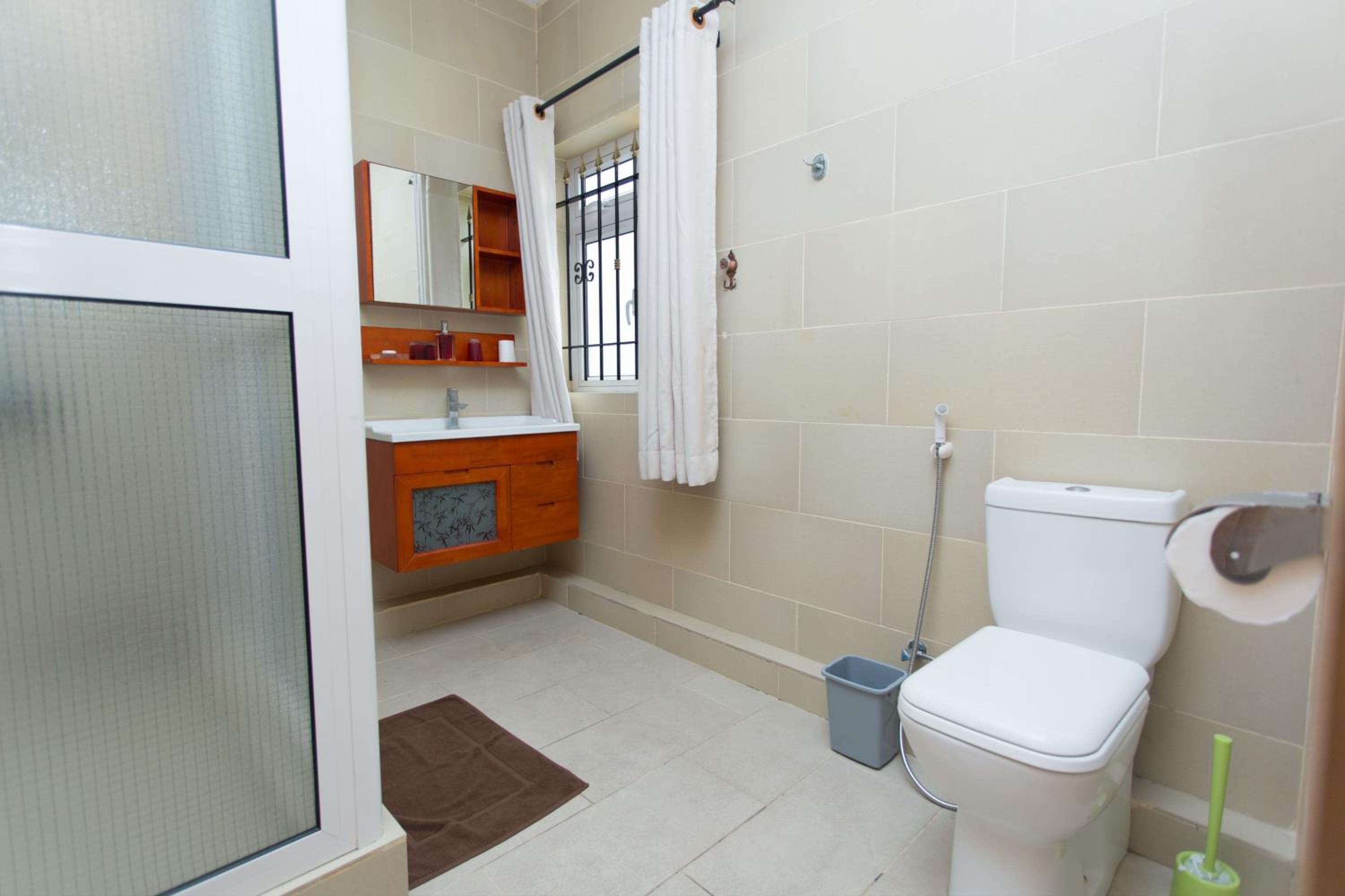 Three-Bedroom Apartment - Photo 3