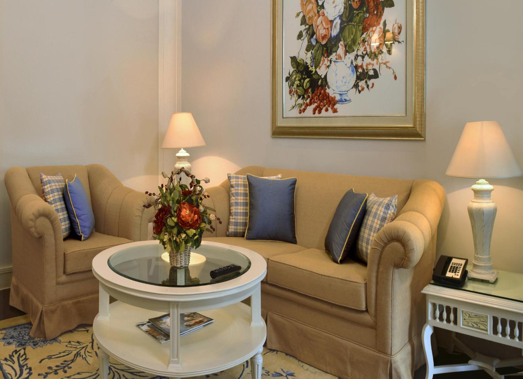 Savoy Suites photo