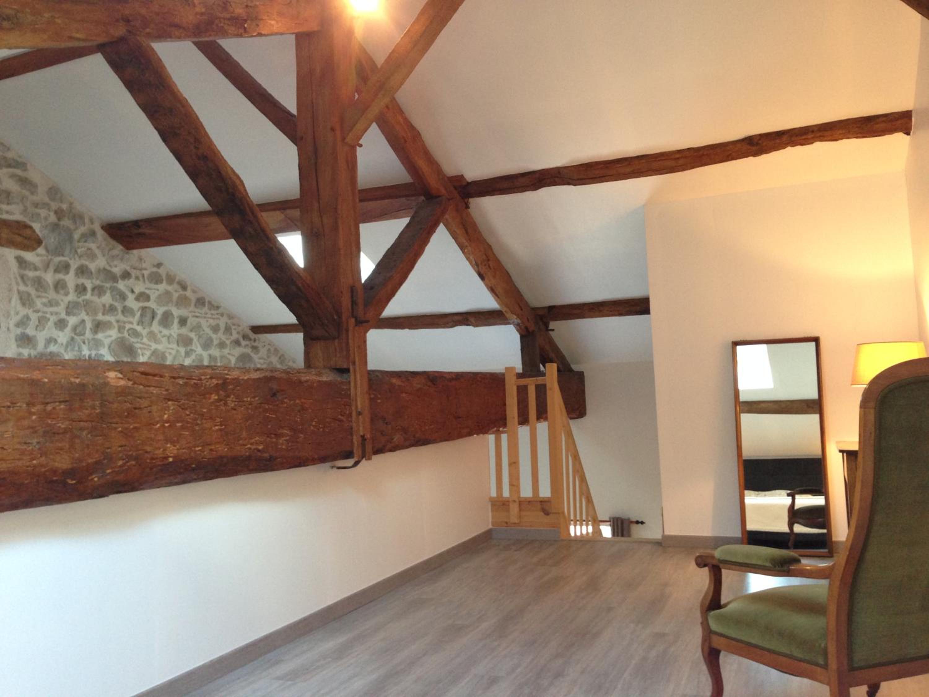 Apartment - Split Level photo 2
