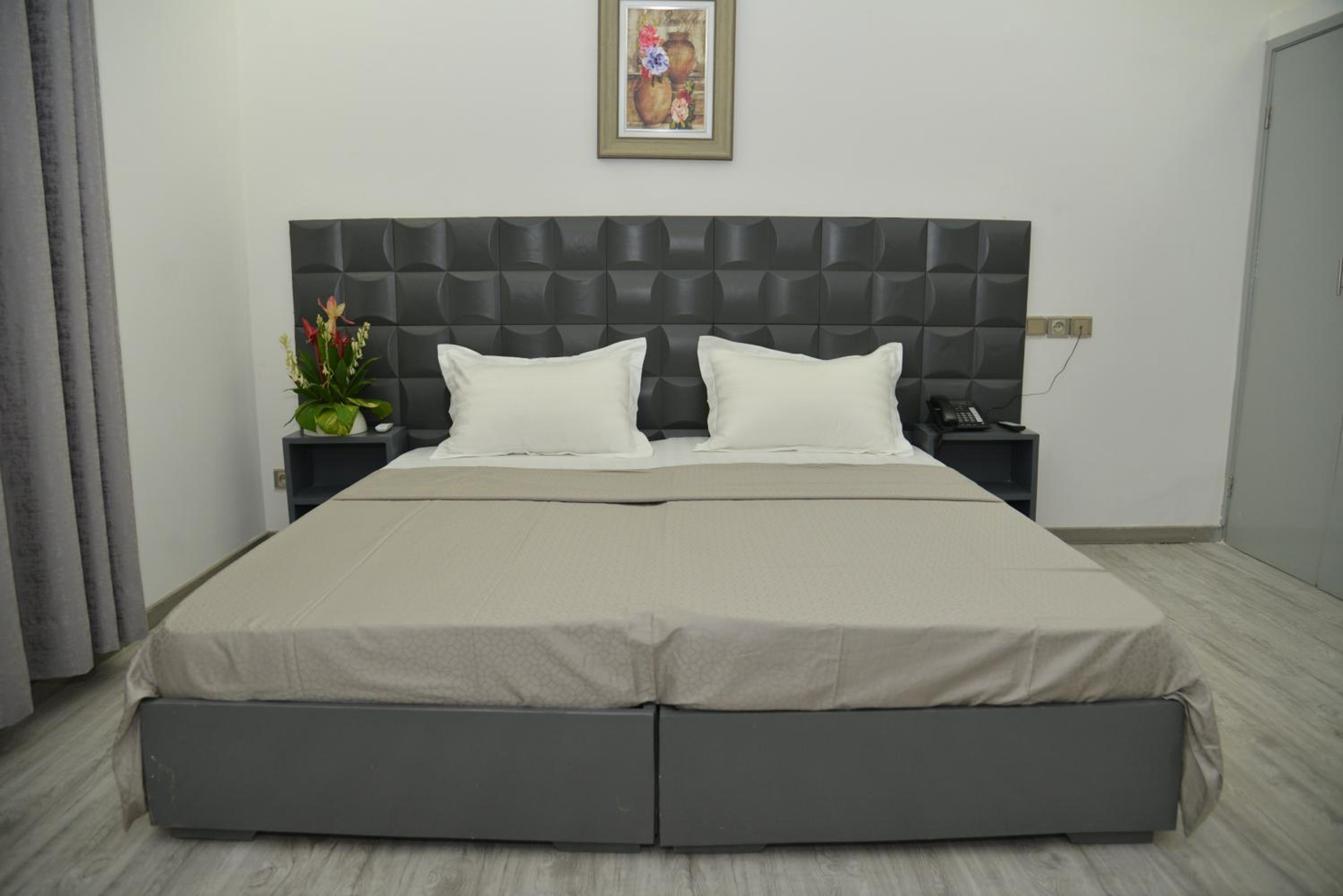 Standard Twin Room photo 2