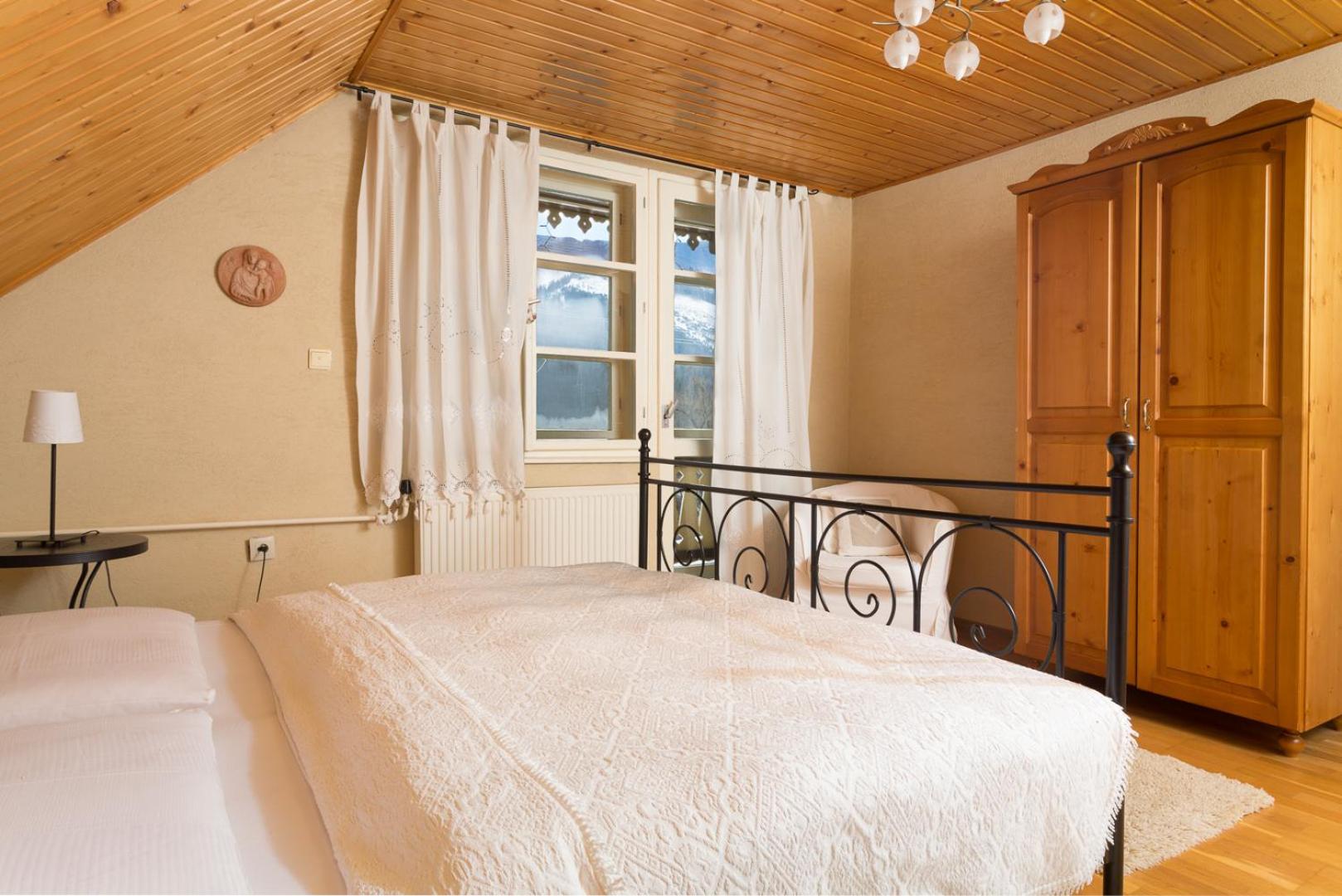 Three-Bedroom Apartment - Photo 4