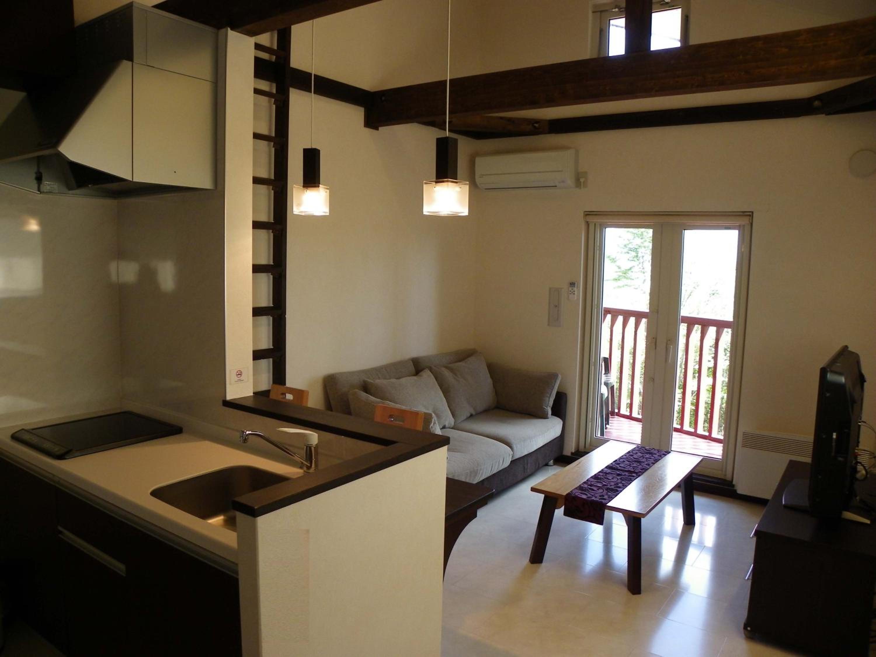 One-Bedroom Twin Bed Apartment