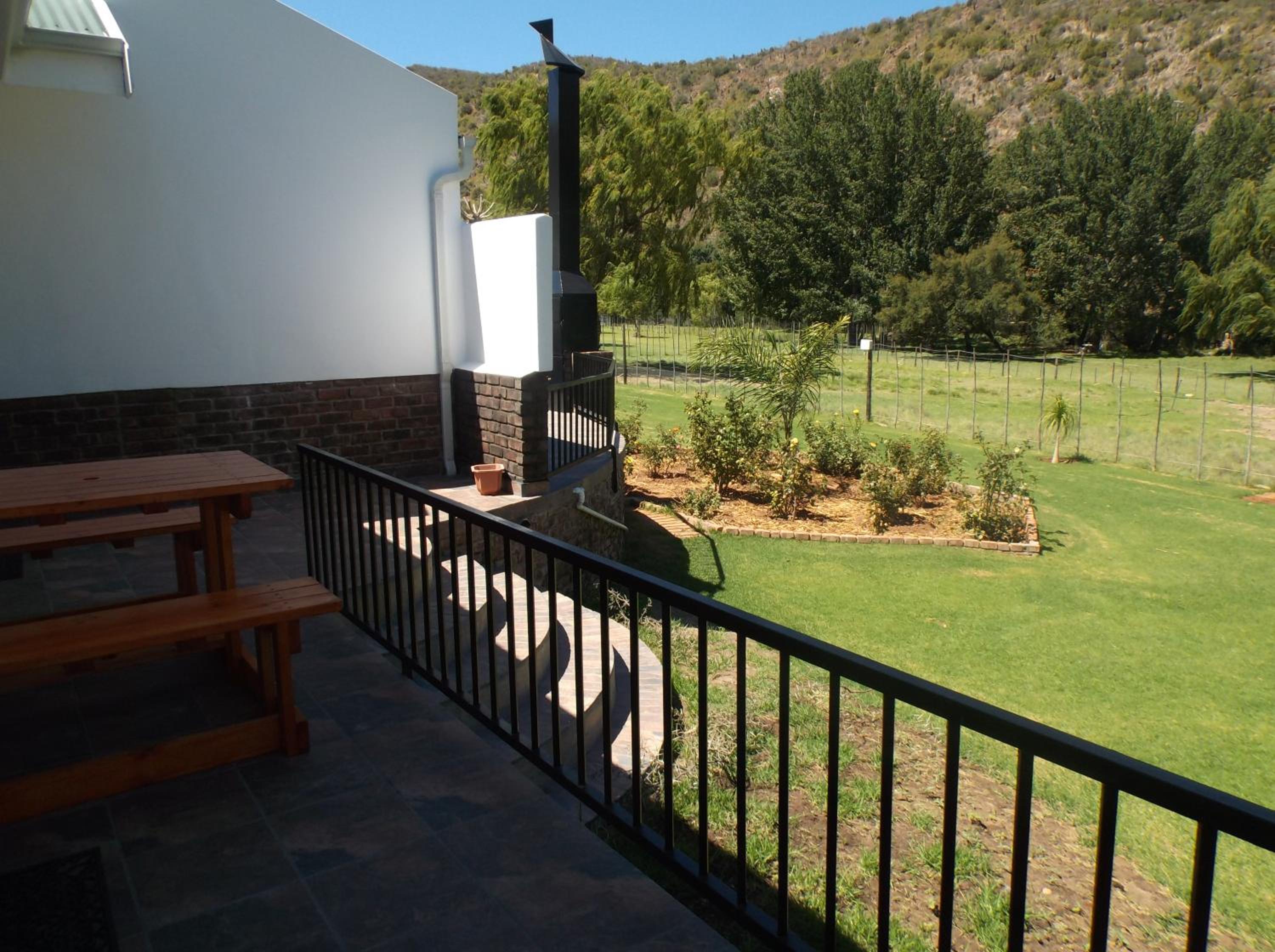 Family Room - Photo 25