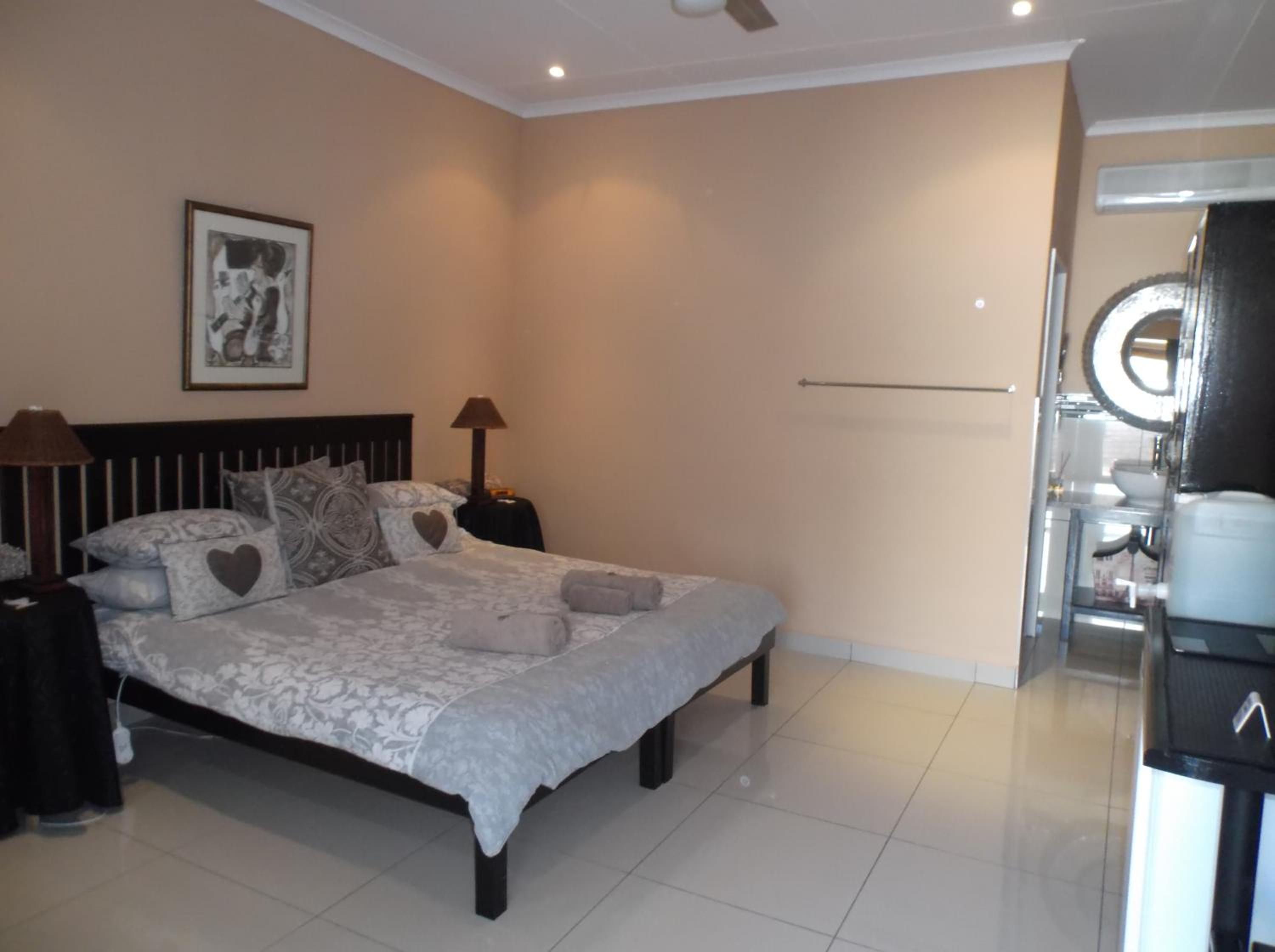 Family Room - Photo 27