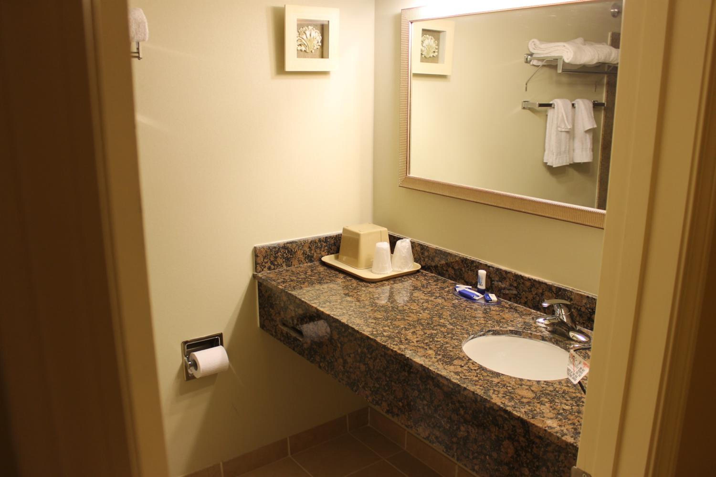 Double Room with Two Double Beds - Photo 4