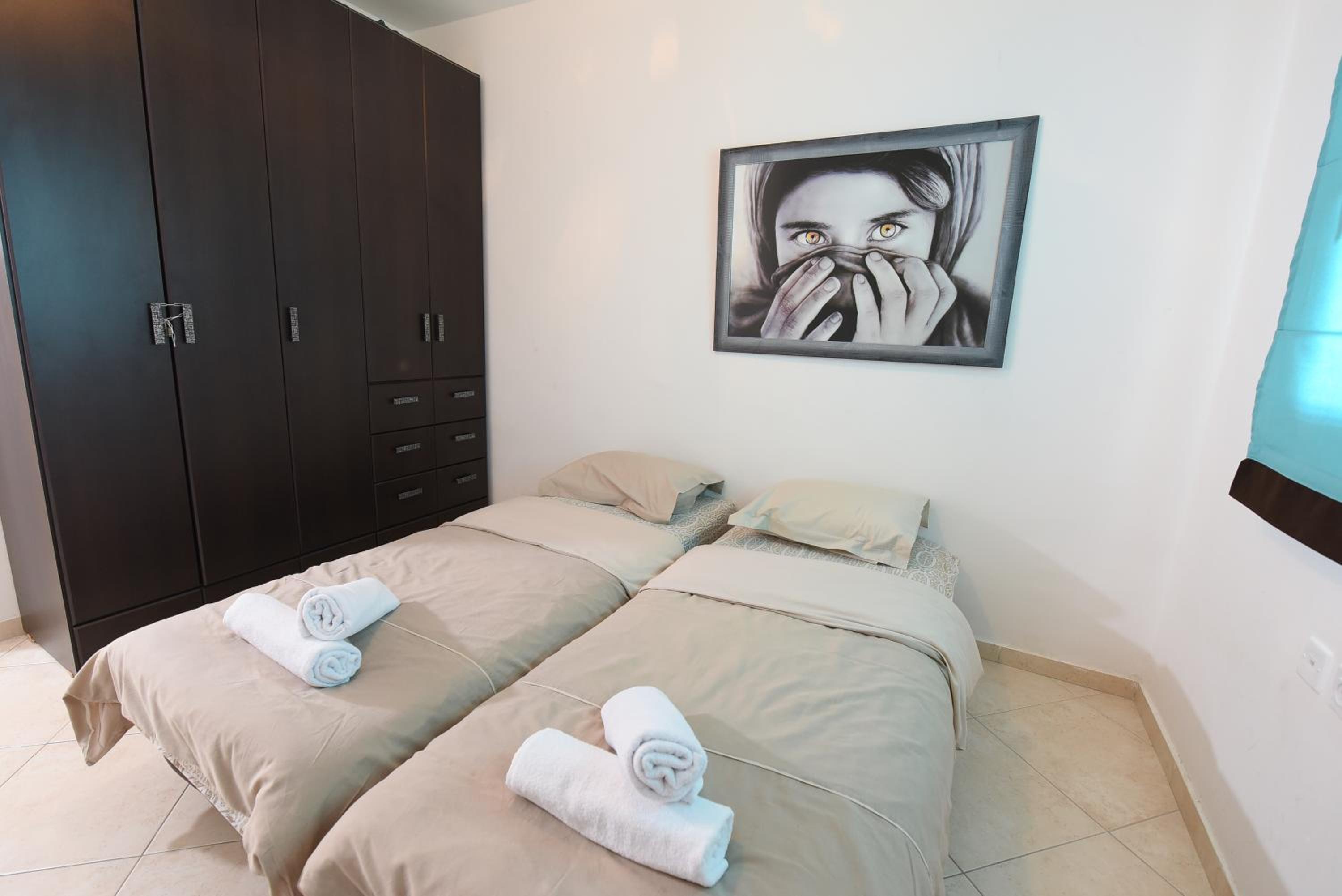 Two-Bedroom Apartment with Sea View - Avney Hoshen 30