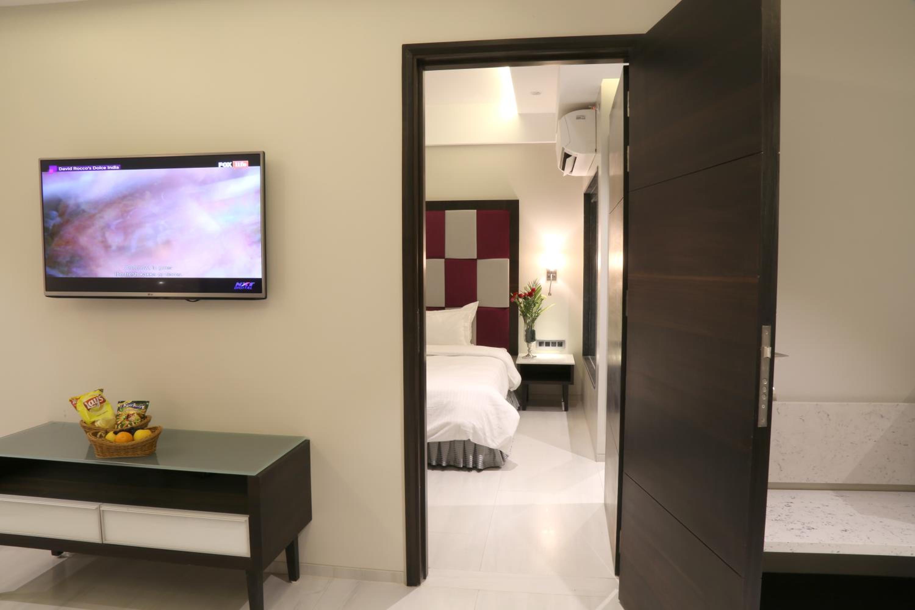 Premium Double or Twin Room photo 3