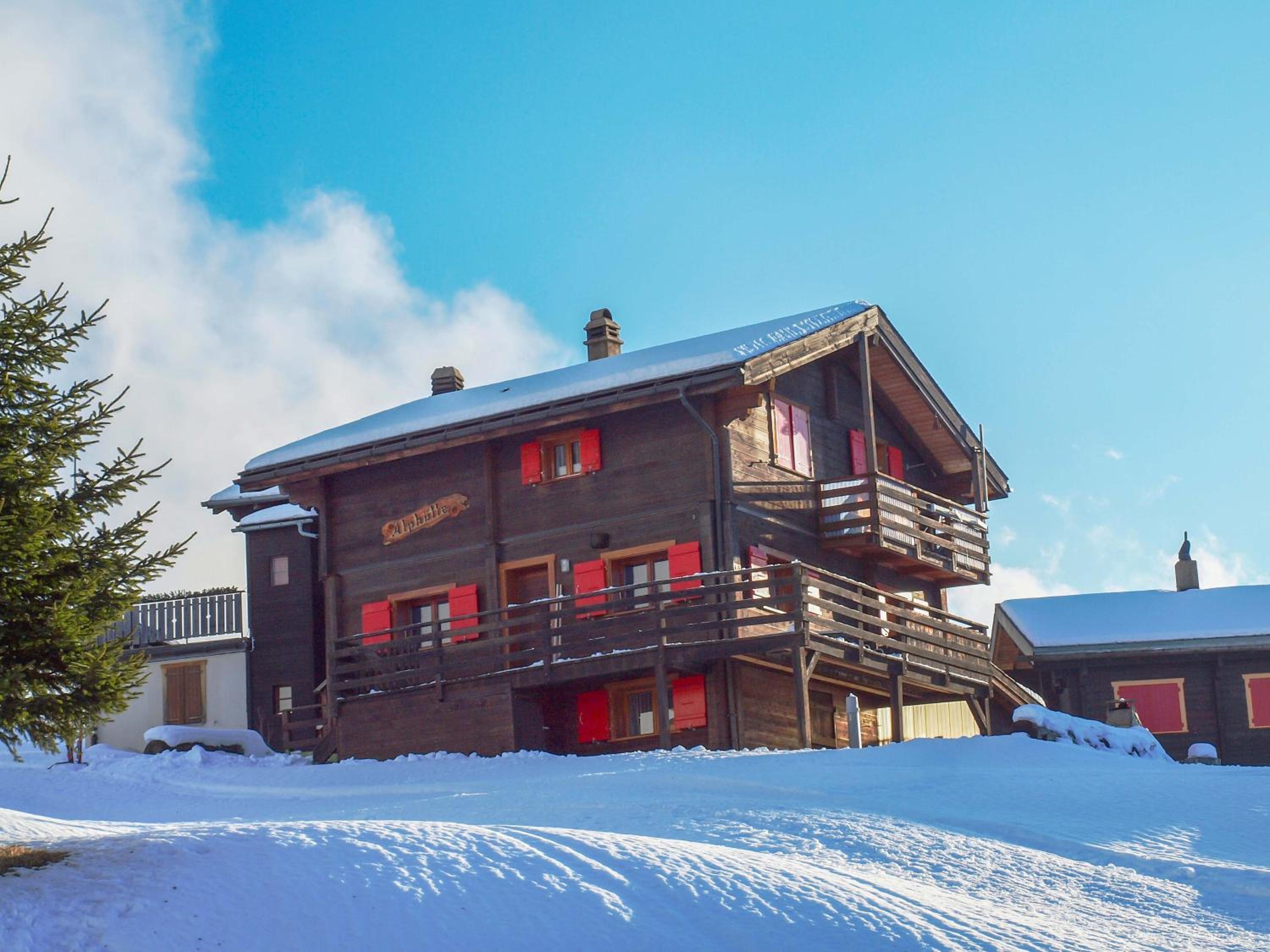 Two-Bedroom Chalet photo 3