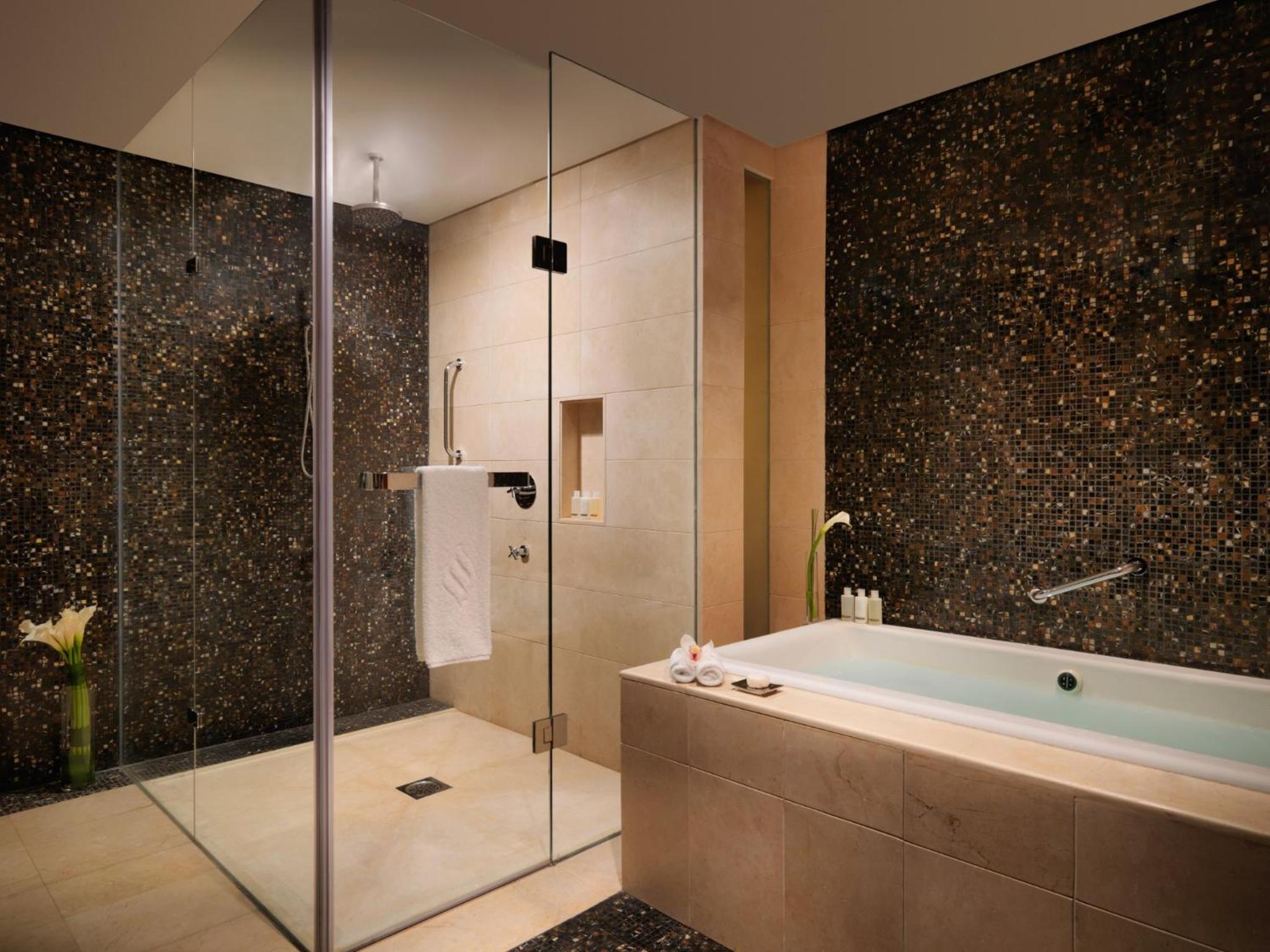 Grand Deluxe Room - Photo 4
