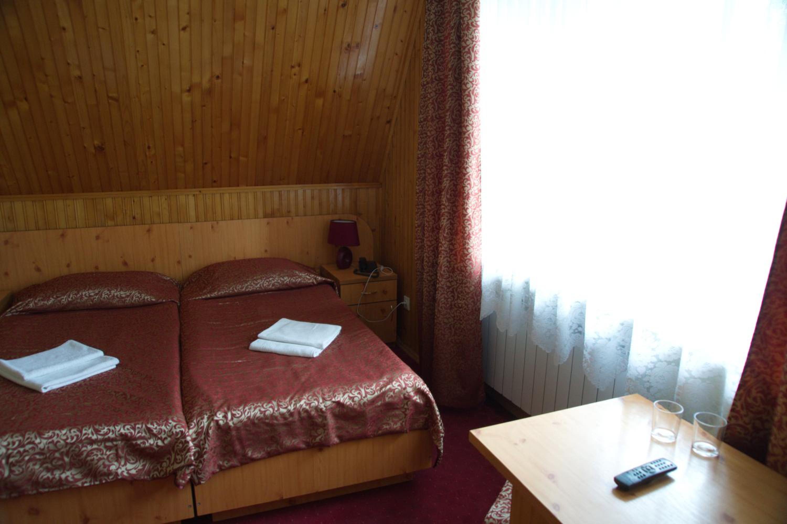 Budget Double Room photo 3