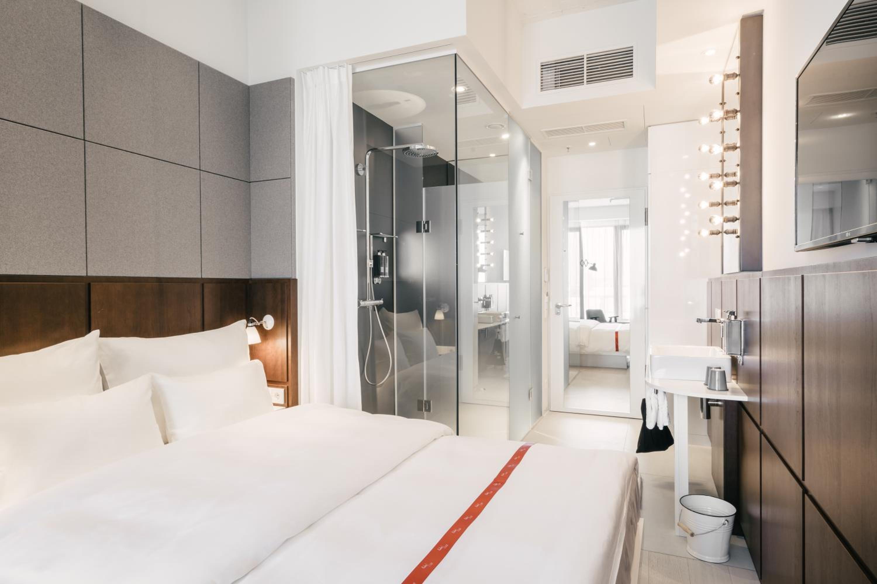 Lovely Room - Photo 1