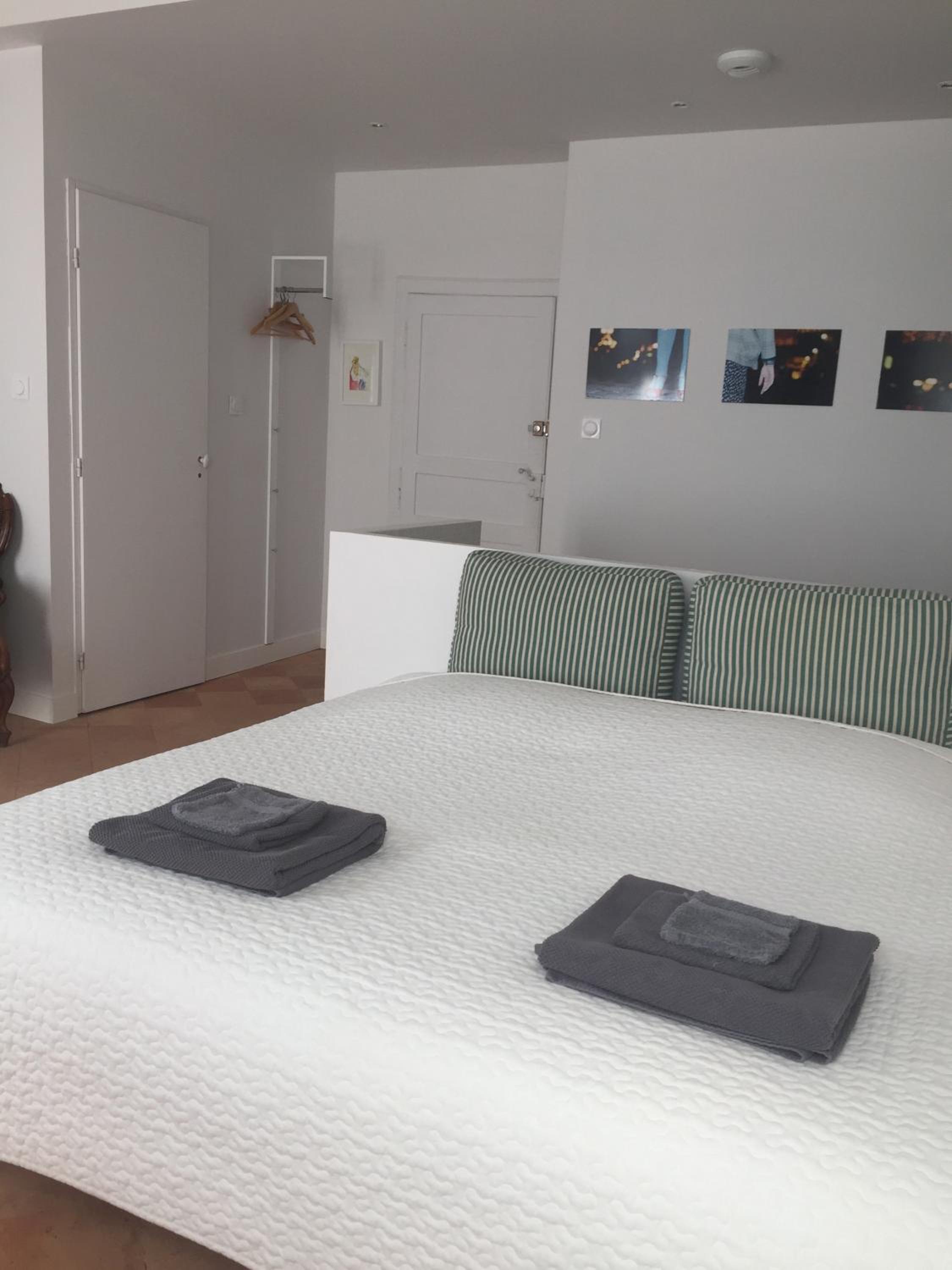 King Room with Balcony photo 2