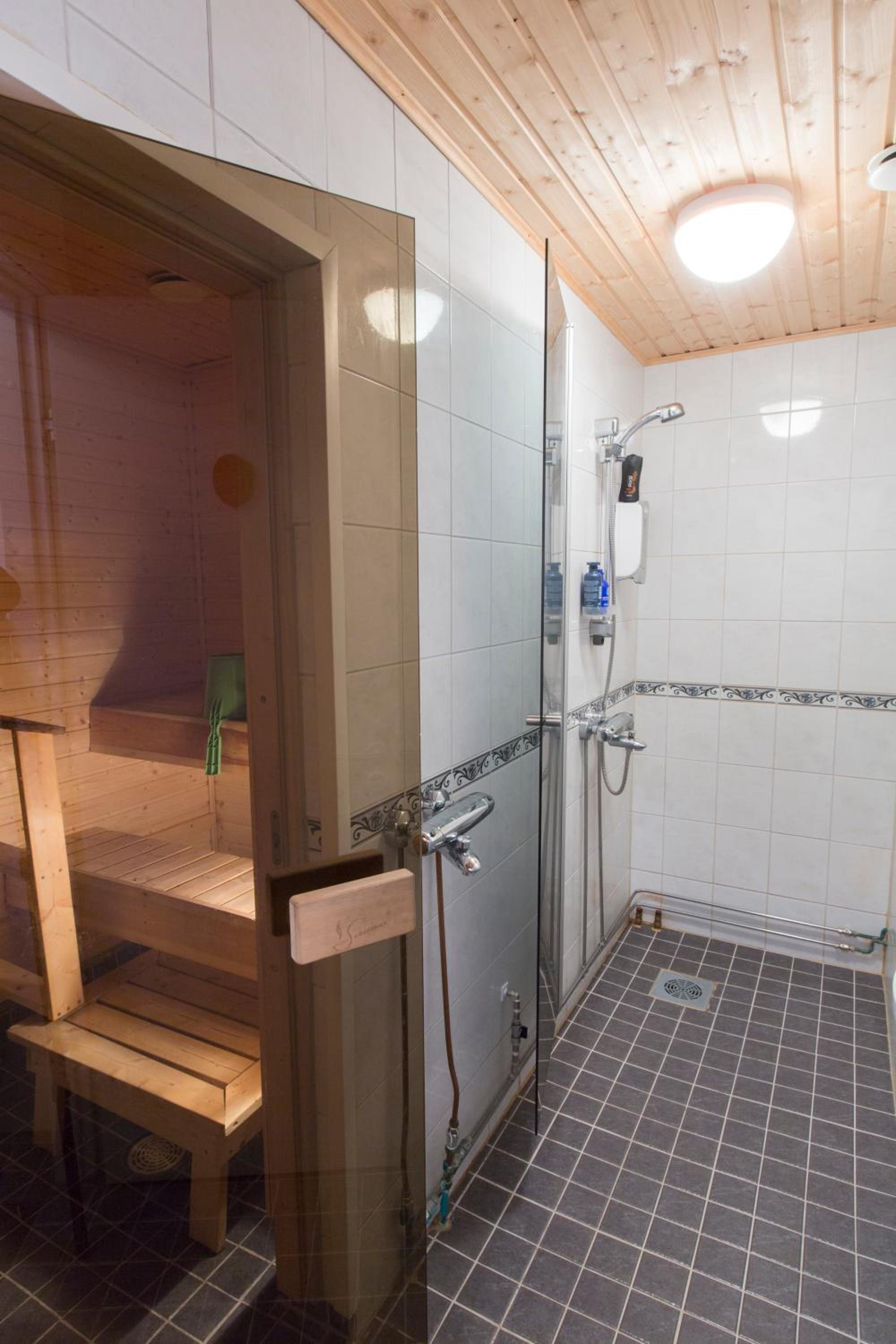 Basic Triple Room photo 3