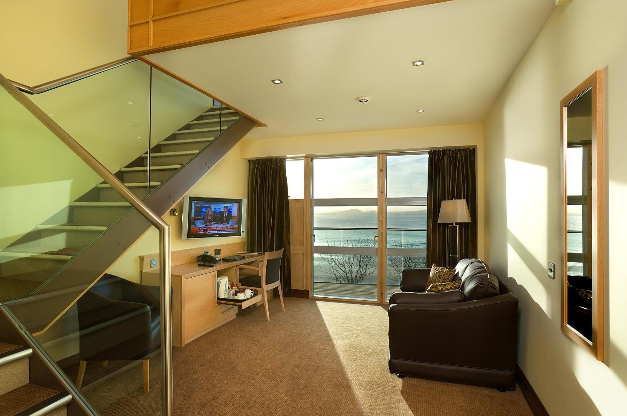 Executive Suite with Sea View - Photo 3