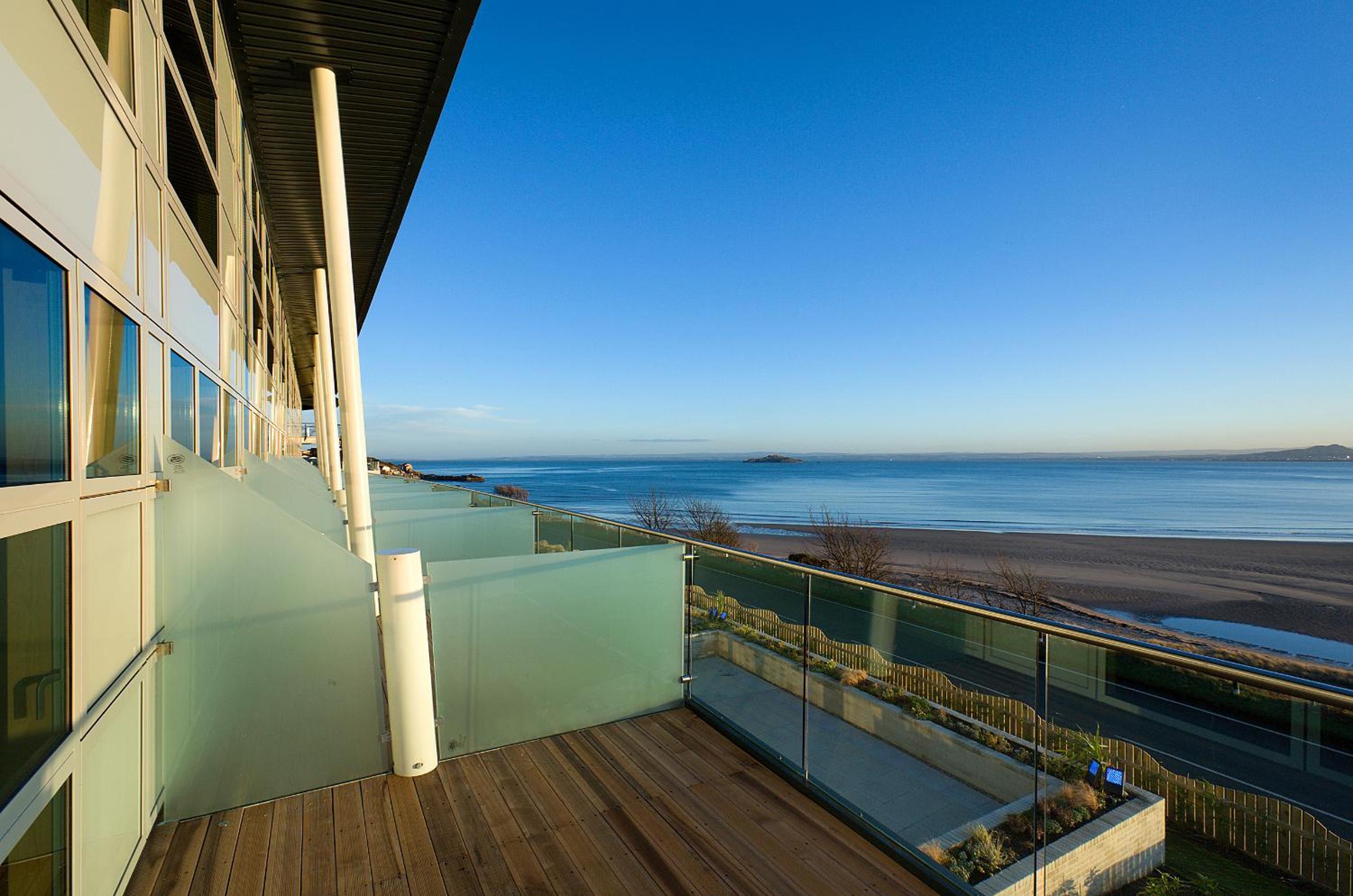 Executive Family Suite with Sea view - Photo 2
