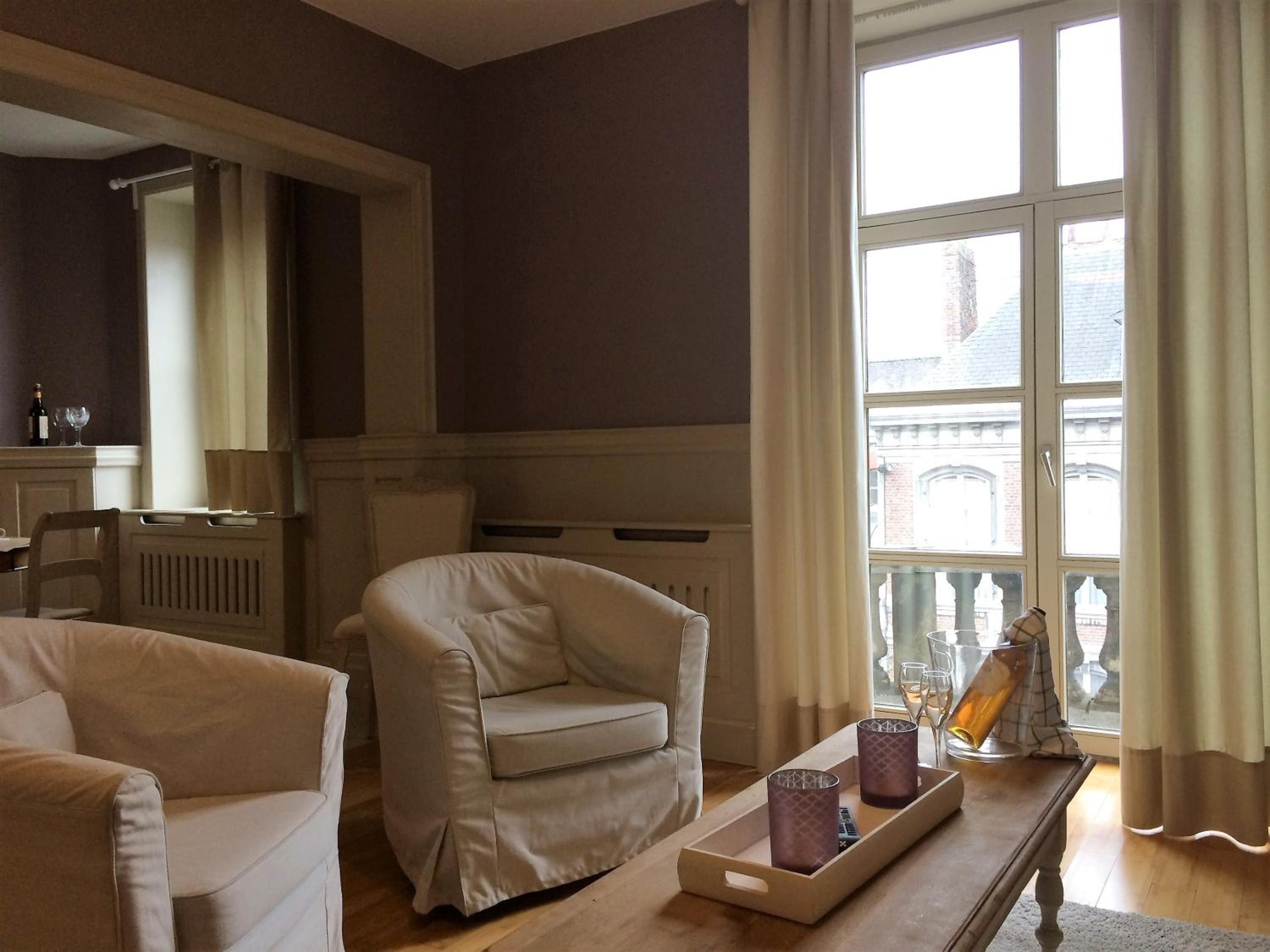 Apartment - Split Level photo 2