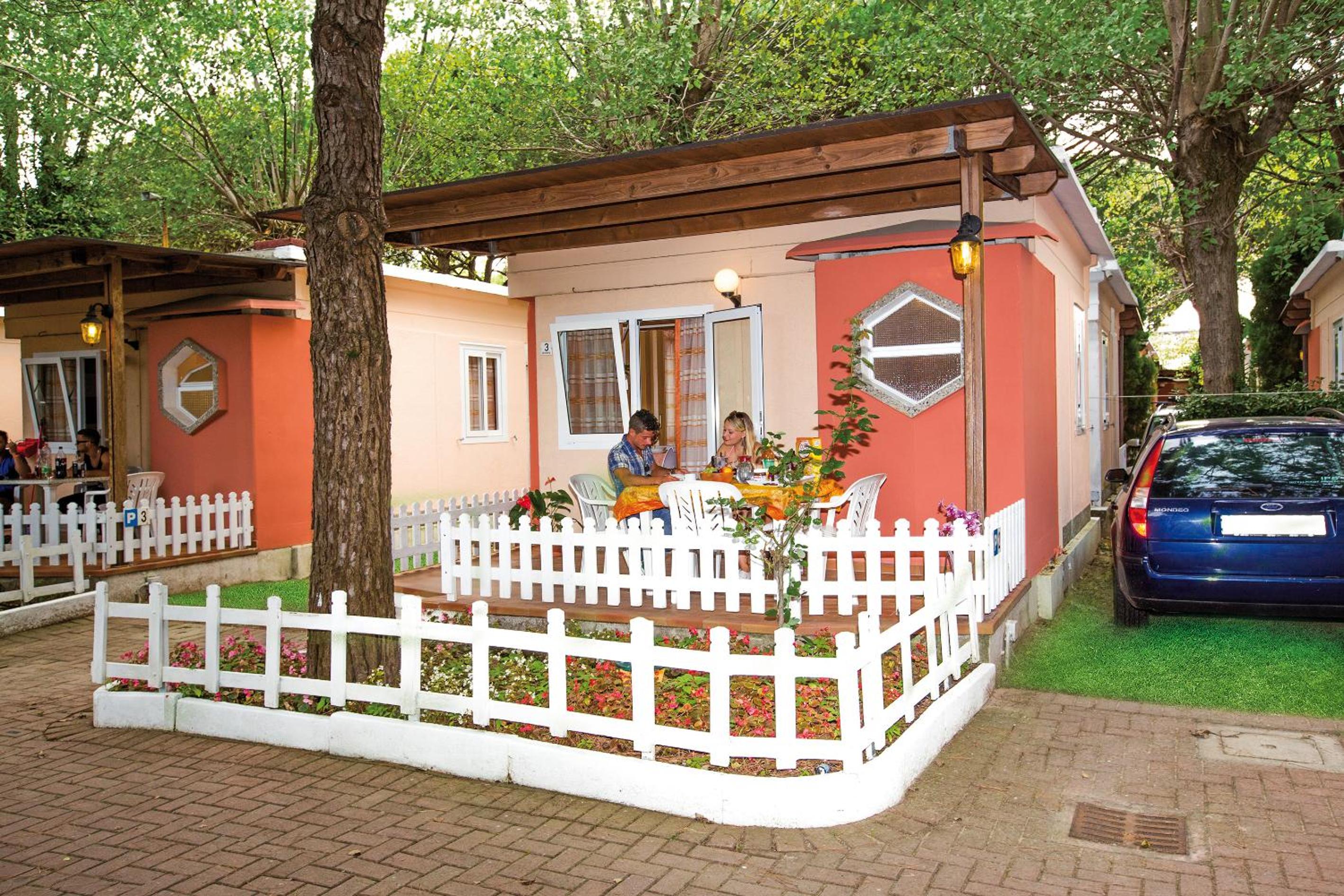 Bungalow photo 2
