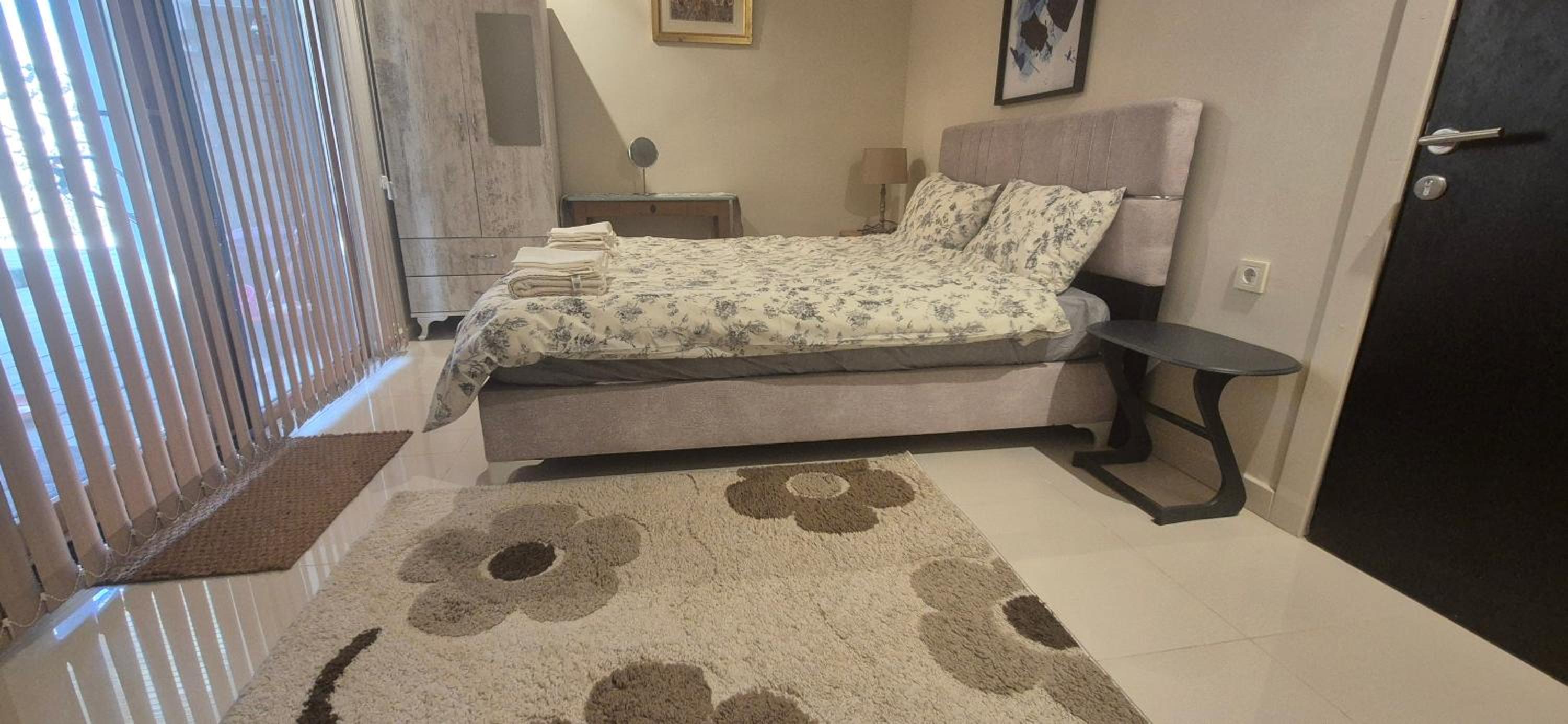 Deluxe Double Room with Shower