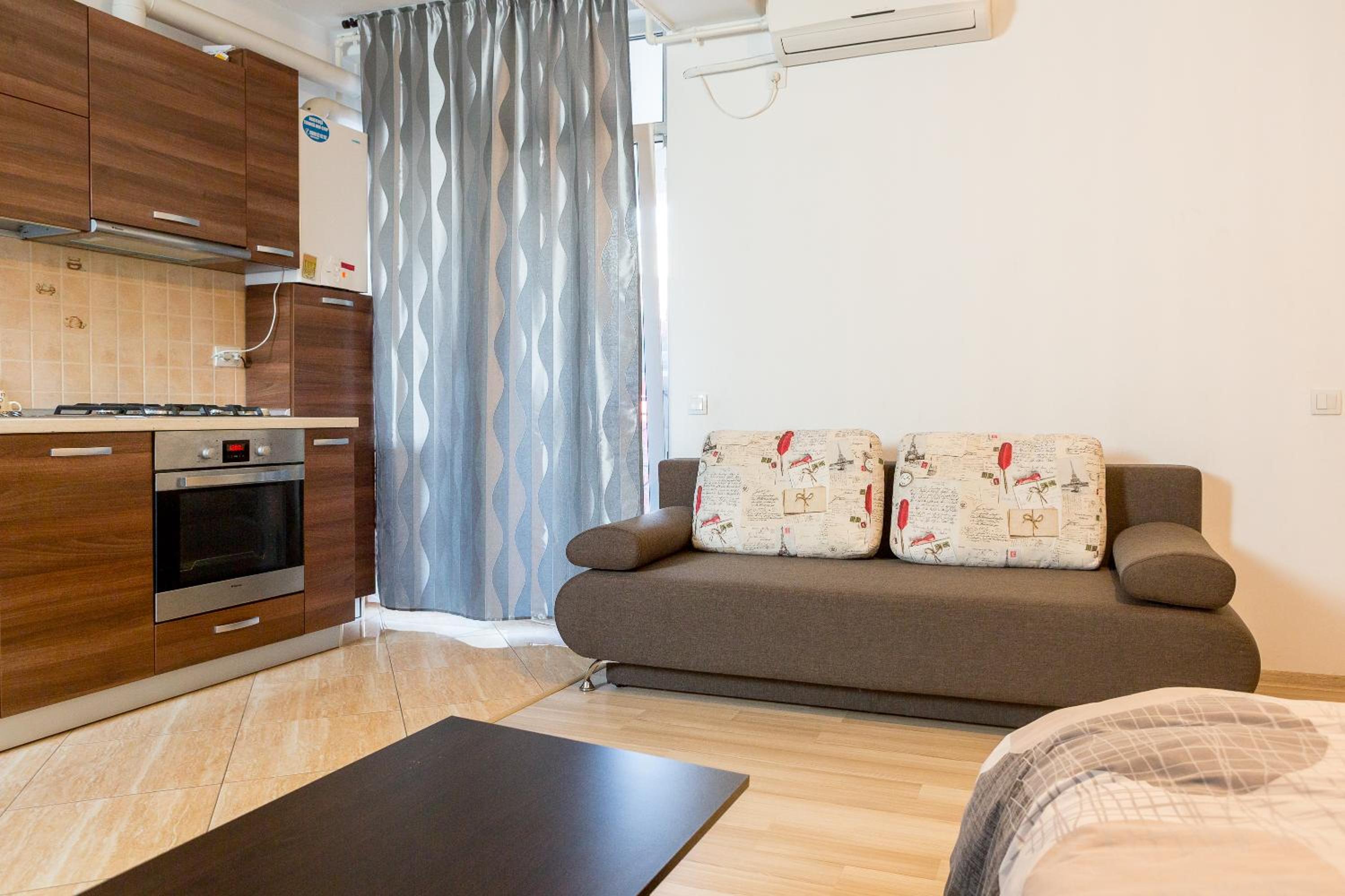 Studio Apartment - Photo 4