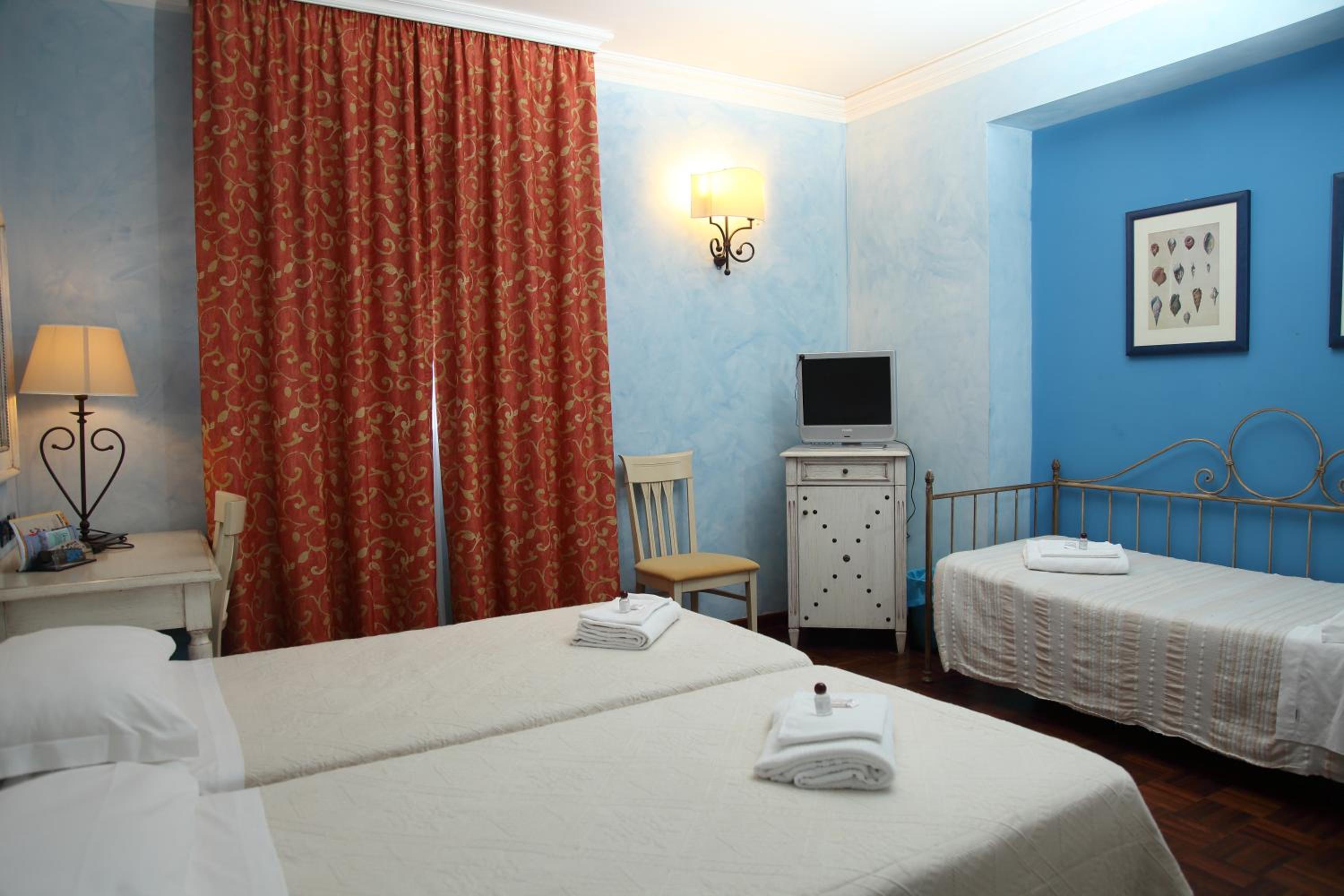 Single Room photo 3