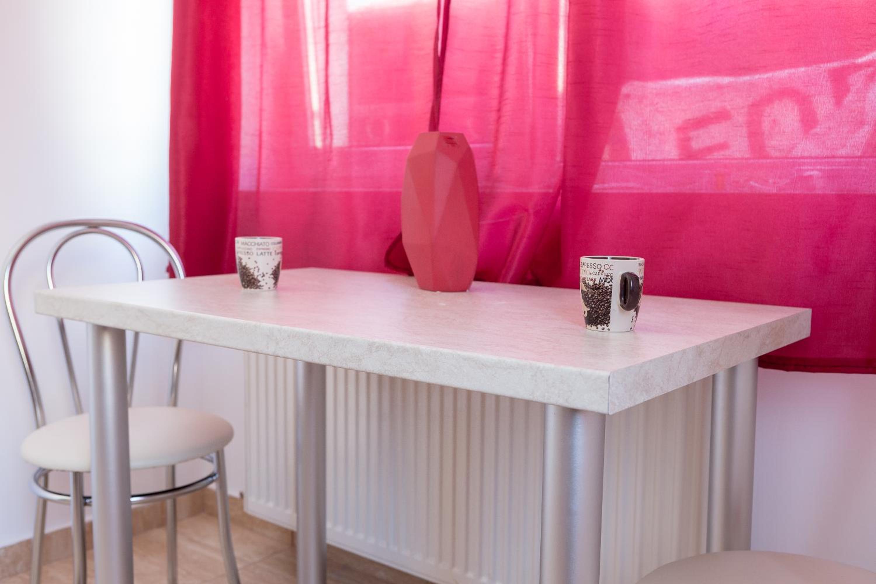 Studio Apartment - Photo 3
