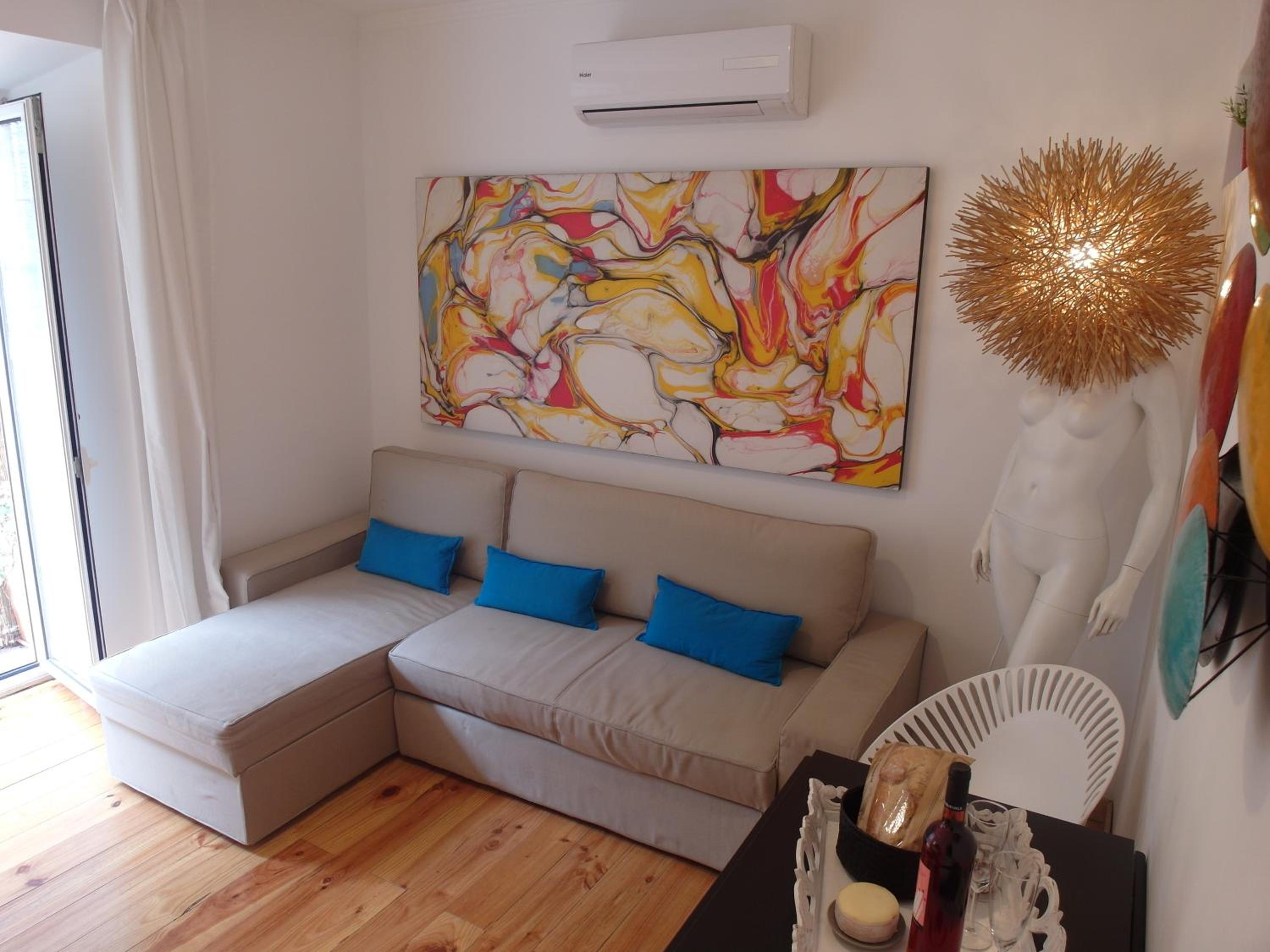 Apartment photo 1