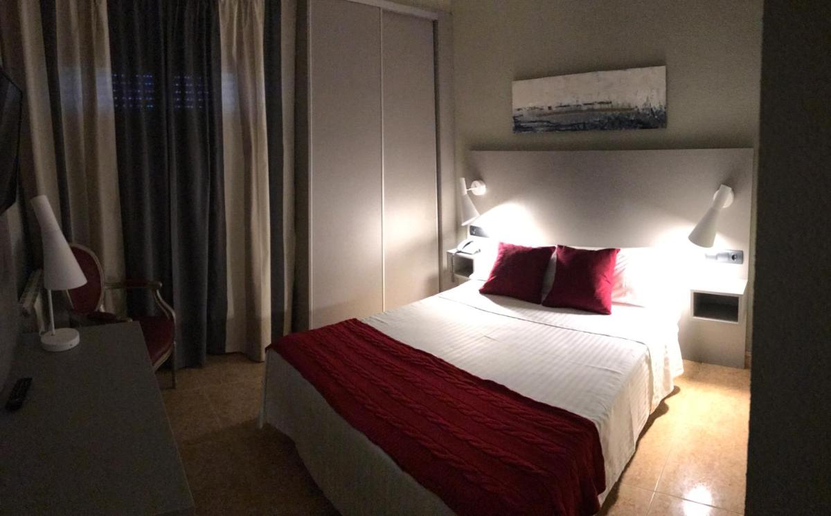 Single Room with Balcony photo 1