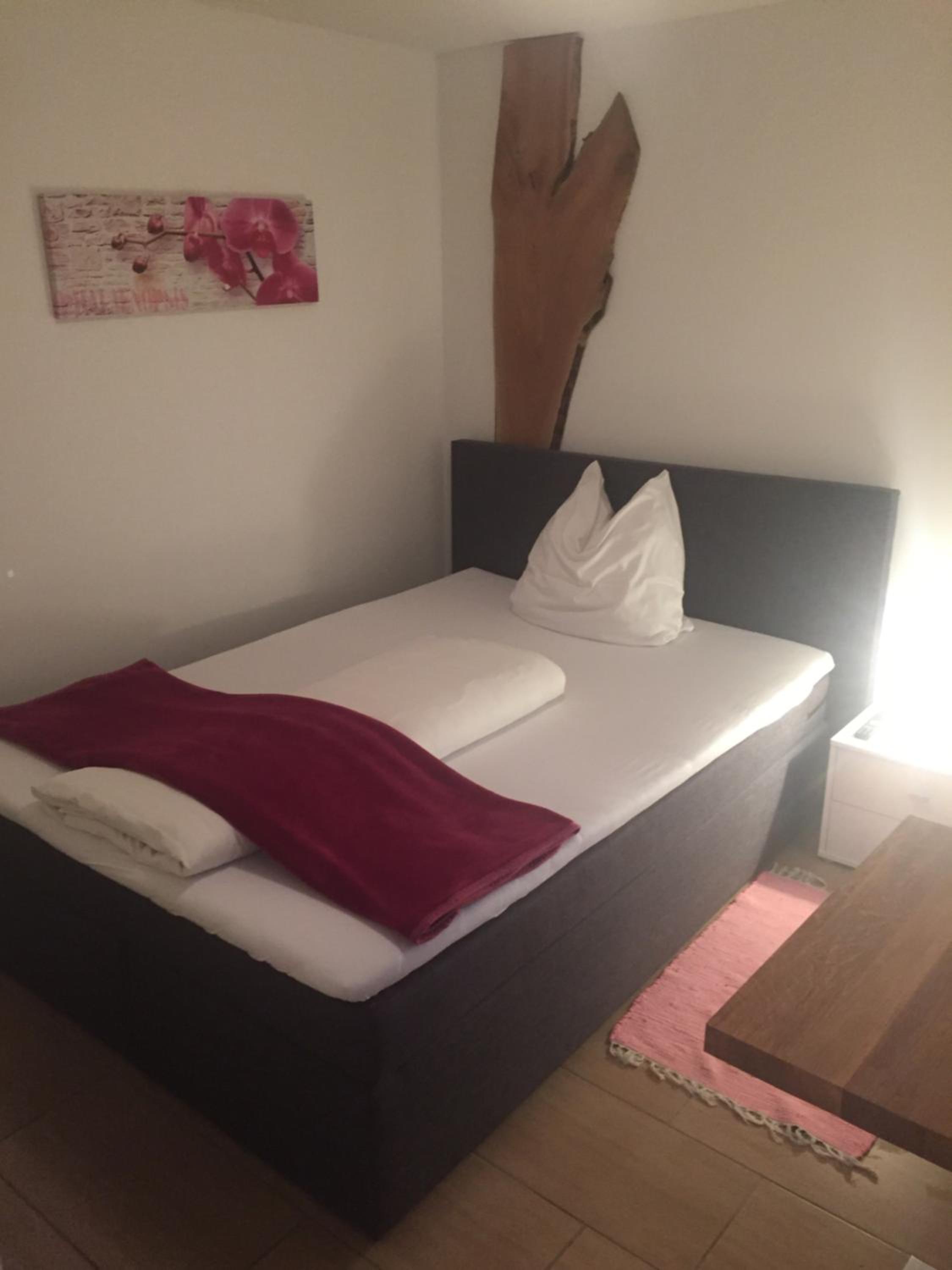Single Room photo 3