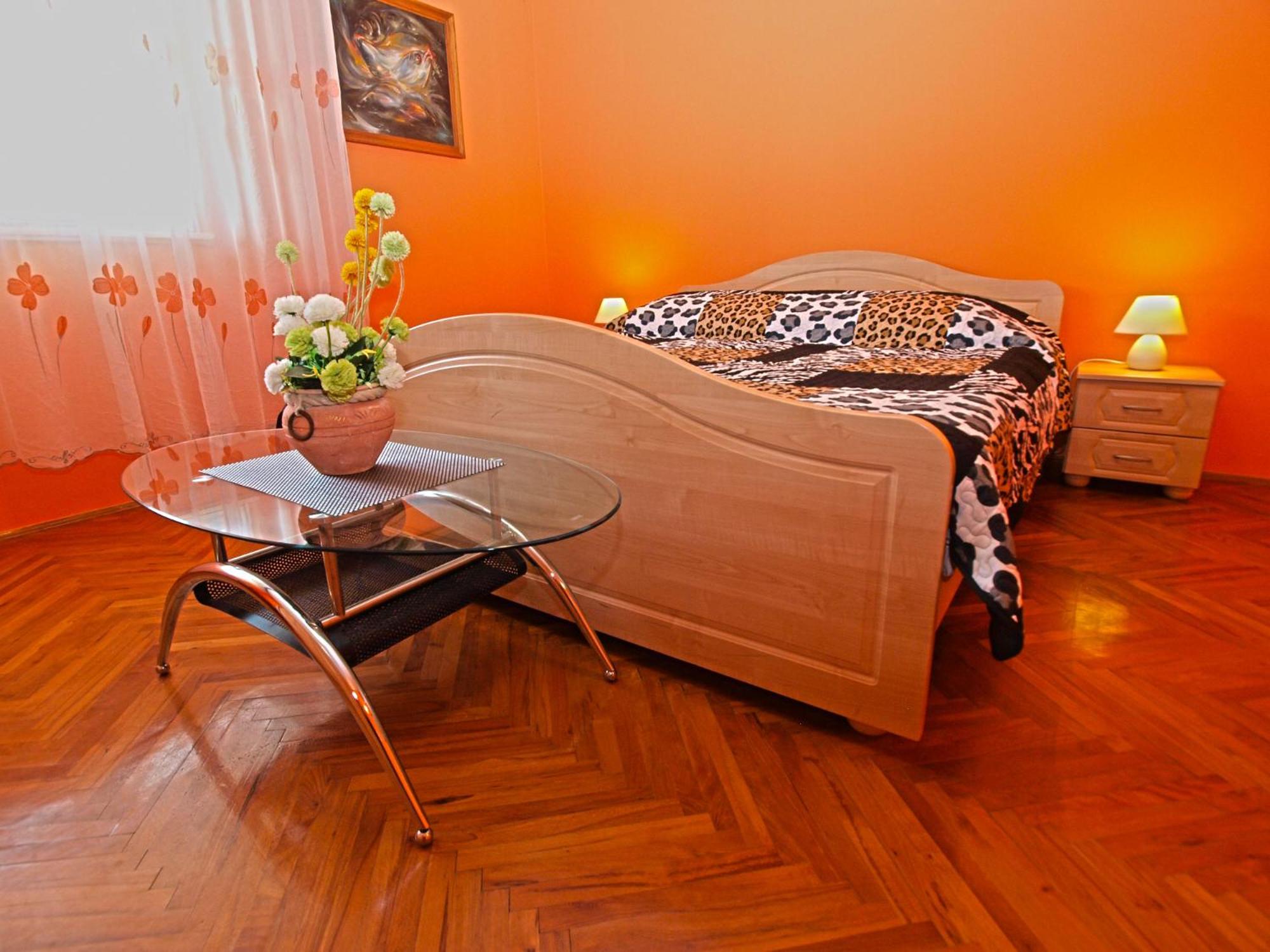 Apartment photo 3