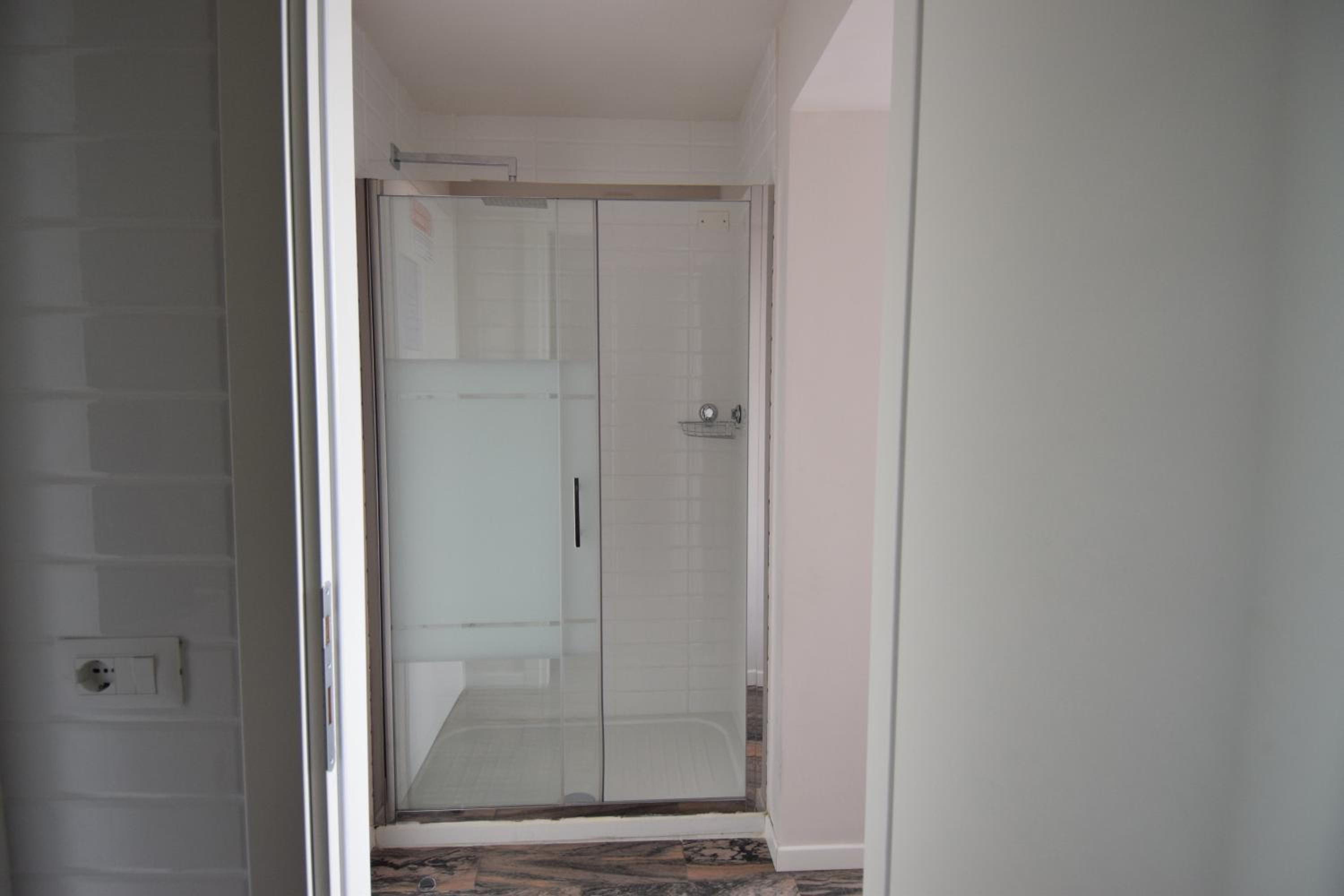 Double Room - Photo 9