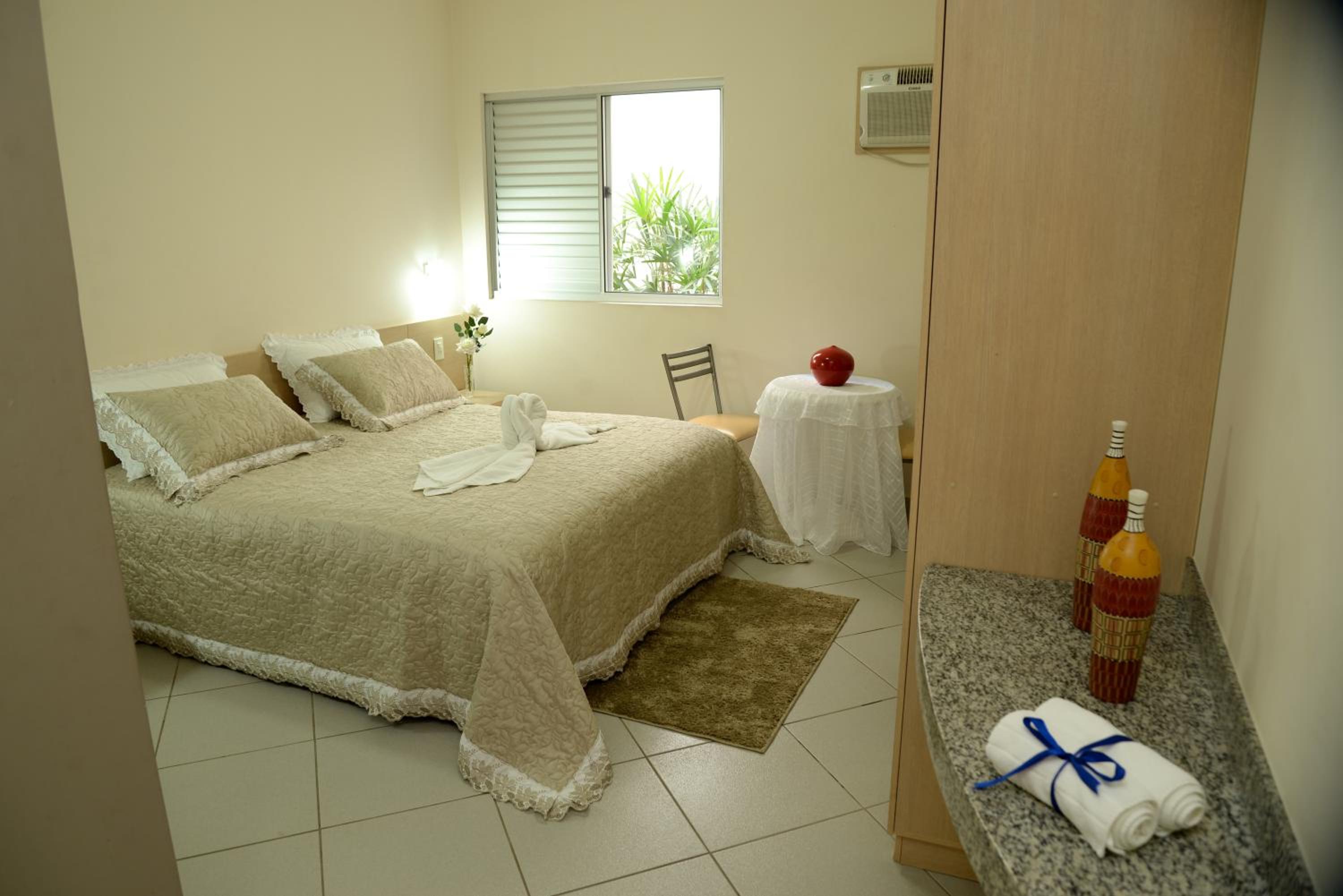Large Double Room photo 2