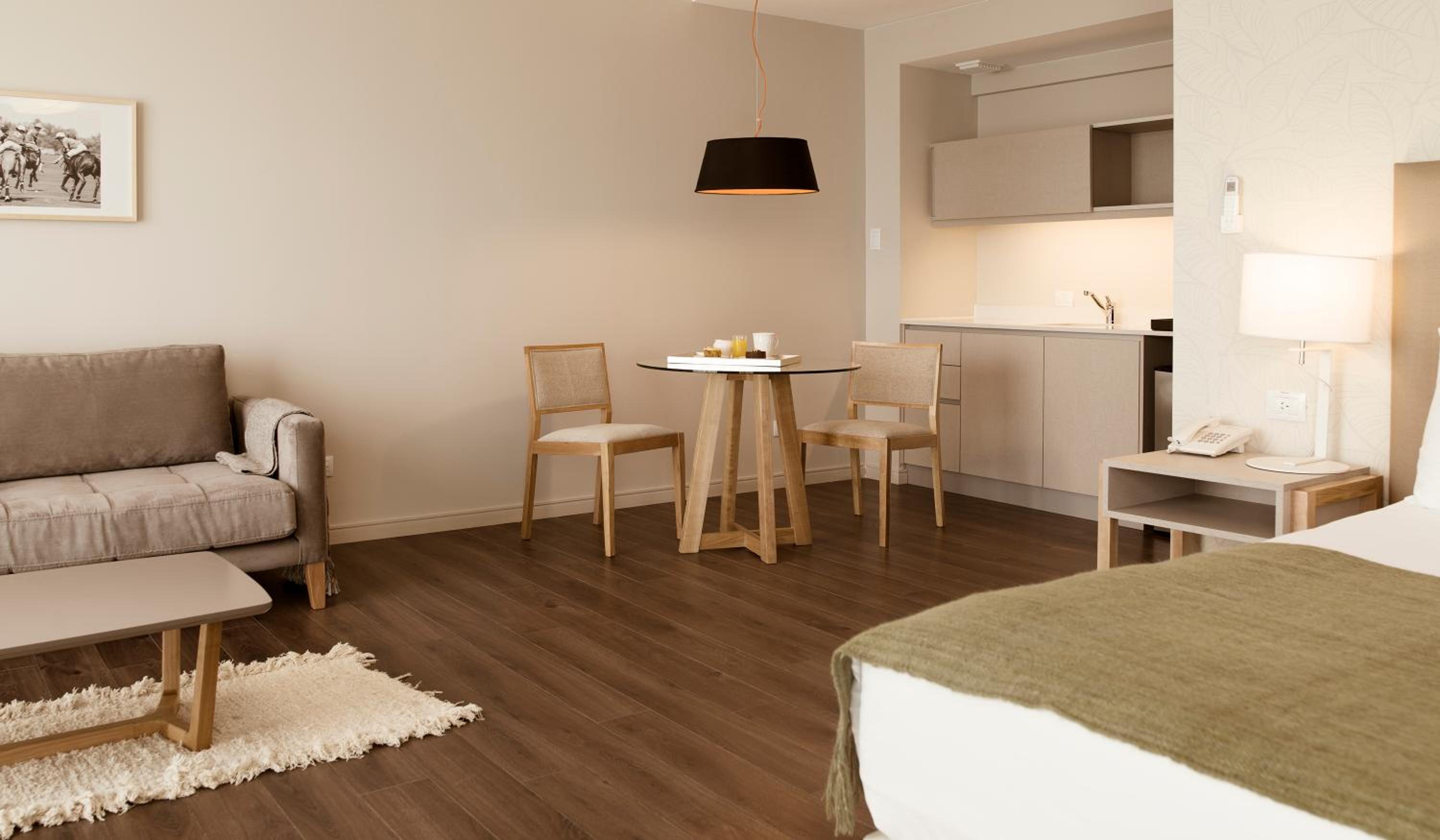 Queen Room - Mobility Access/Non-Smoking