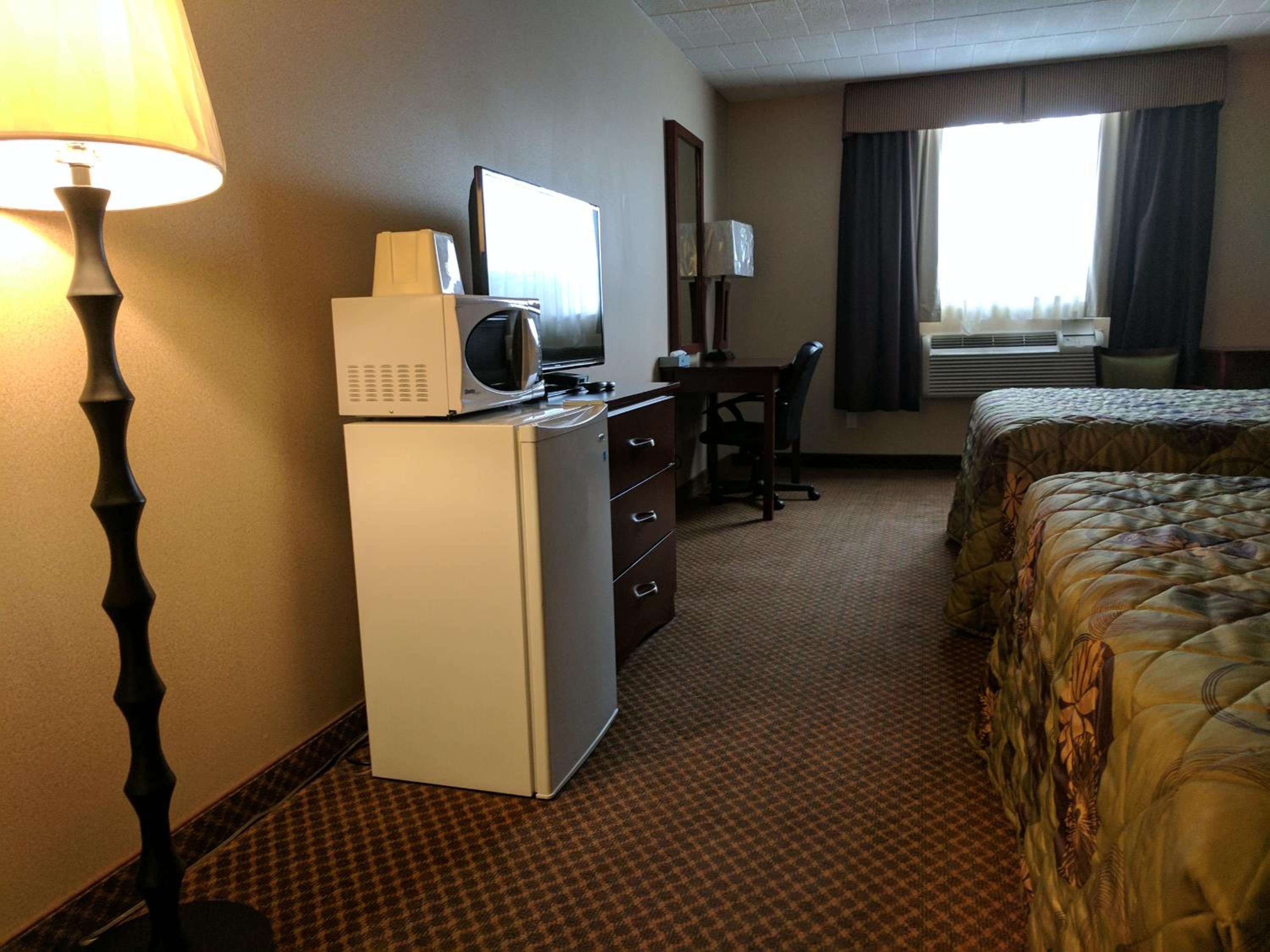Queen Room with Two Queen Beds - Photo 1