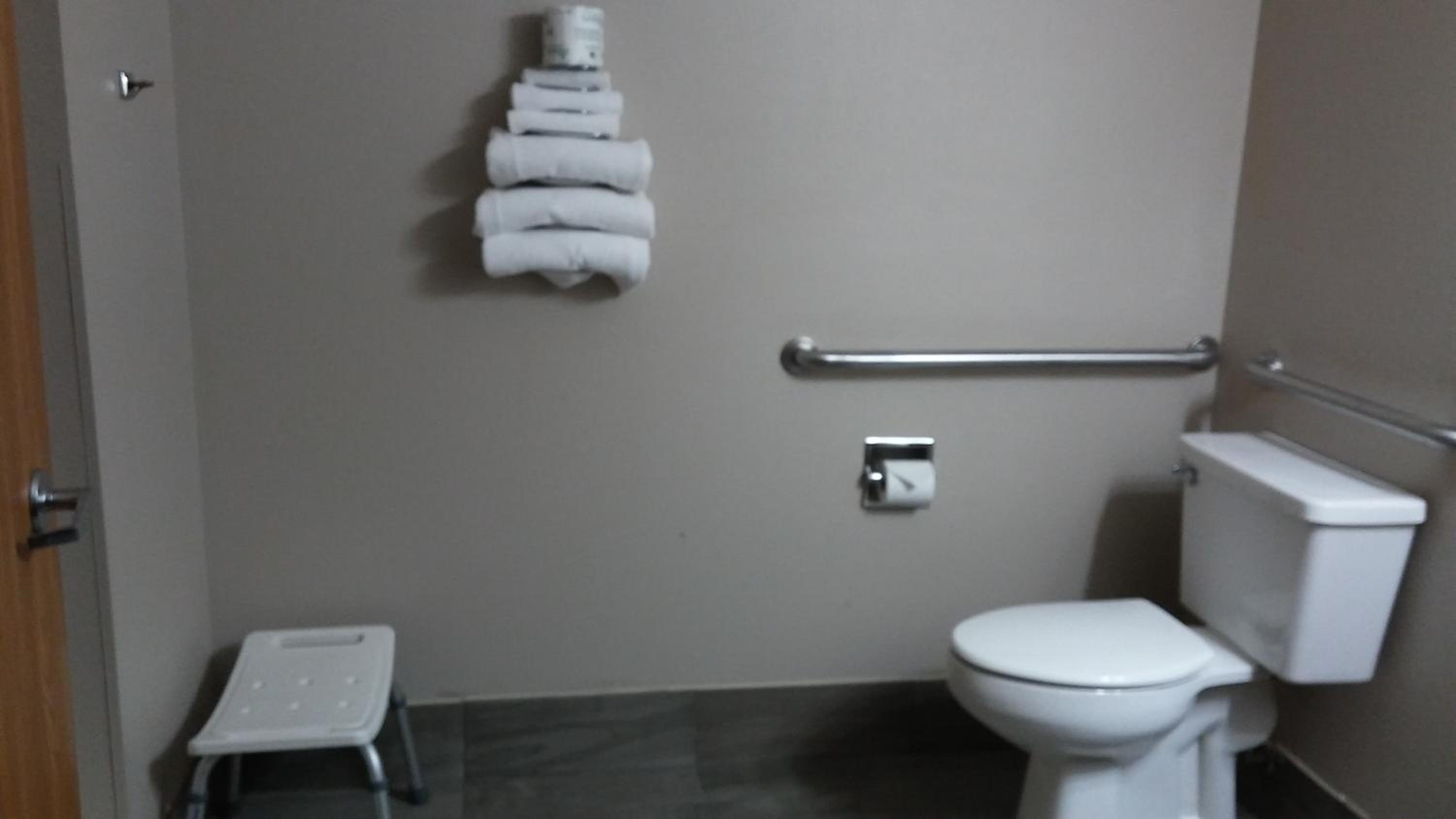 Double Room with Two Double Beds - Disability Access/Non-Smoking photo 2