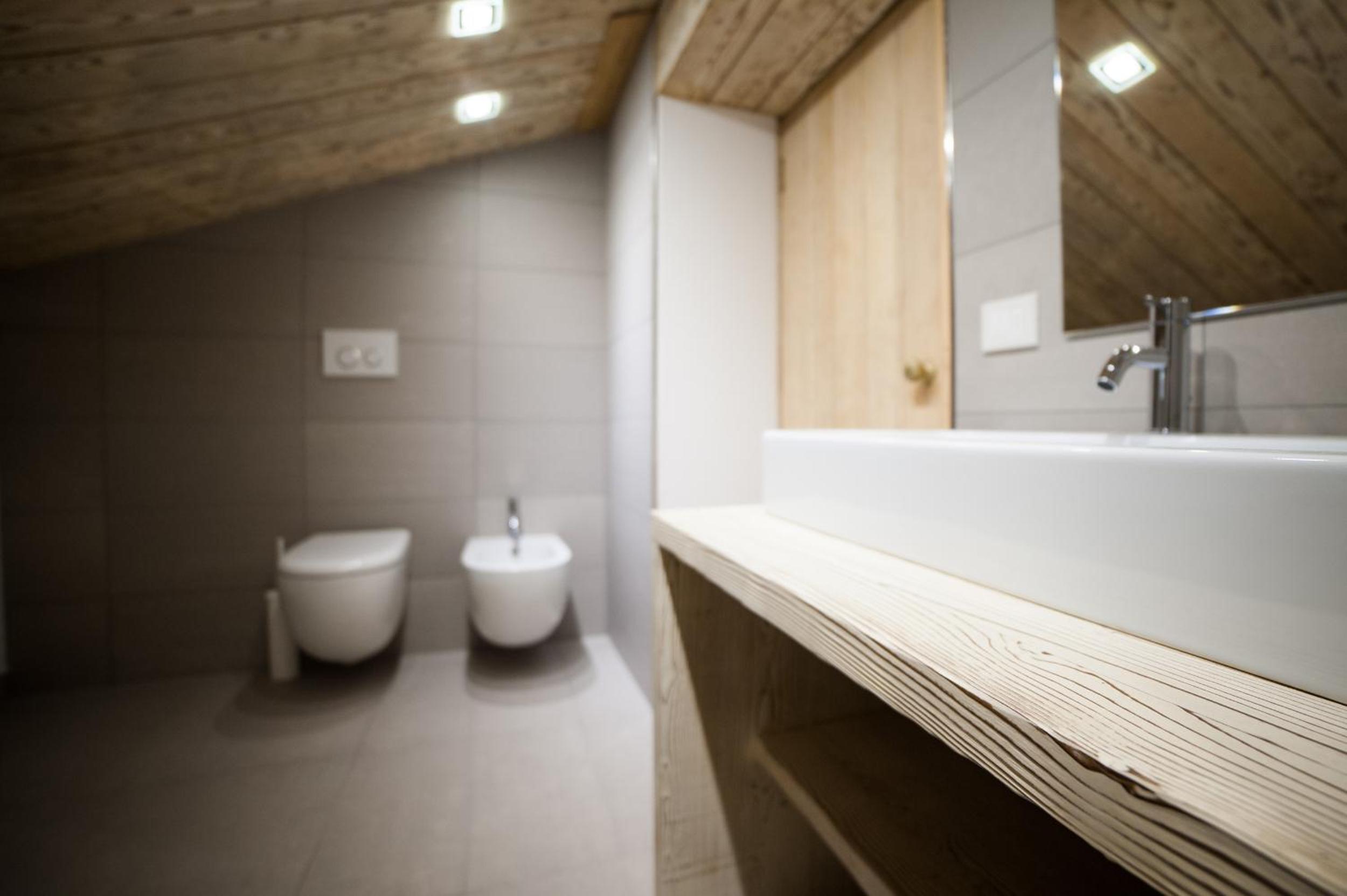 Superior Suite - Photo 17