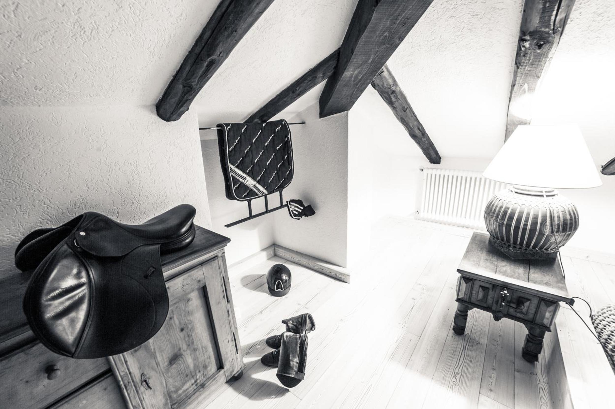 Superior Suite - Photo 15