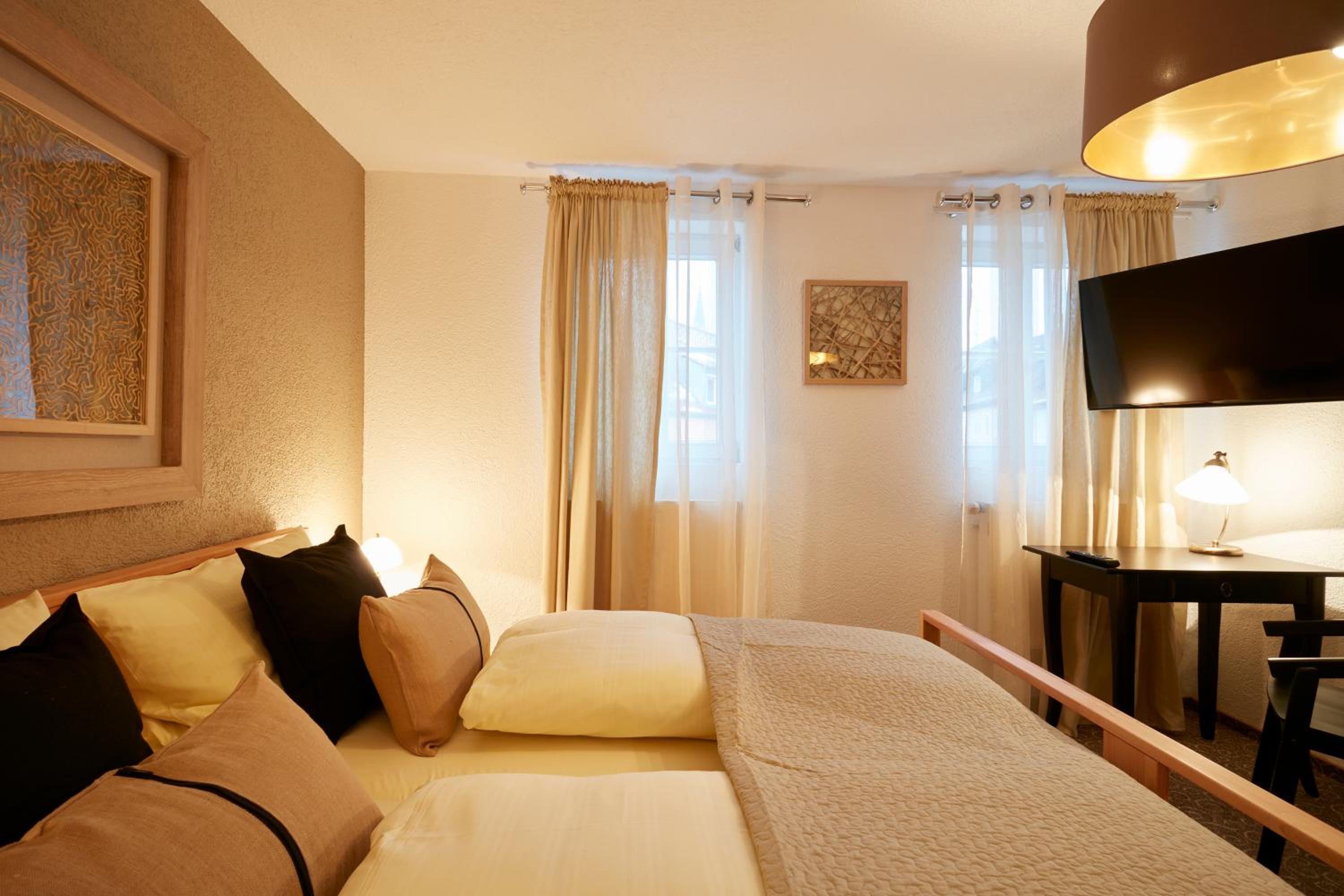 Budget Double Room photo 2