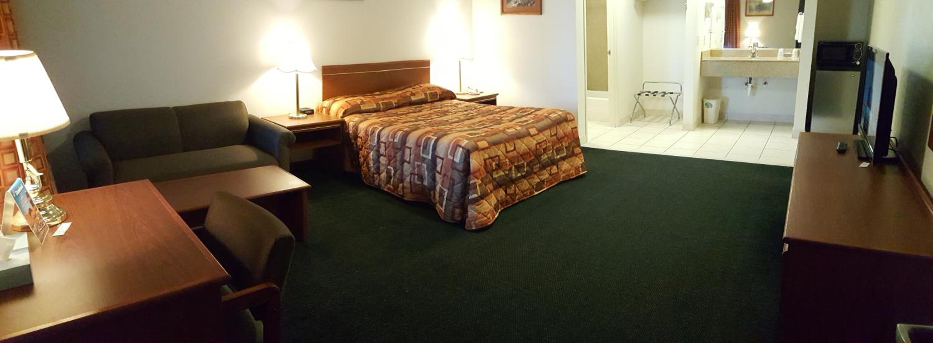 Deluxe Queen Room photo 2