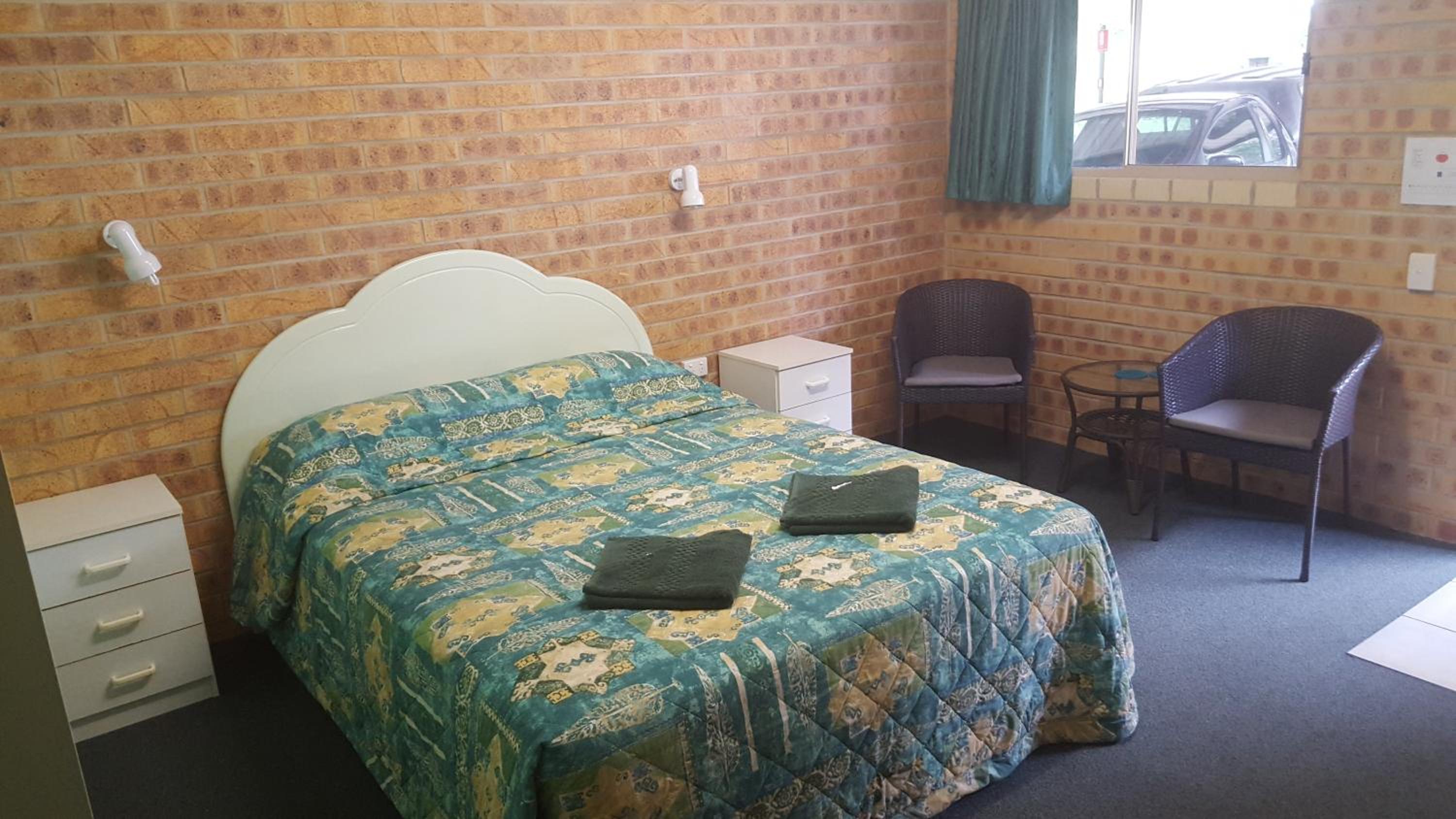 Queen Room - Disability Access/Non-Smoking photo 2