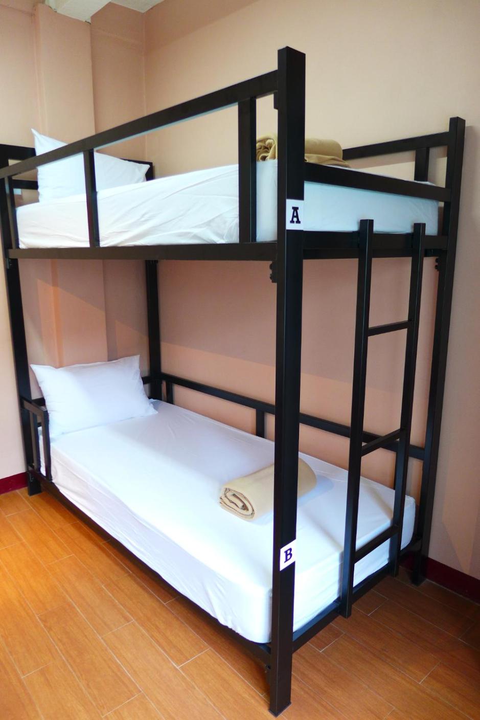 Standard Twin Room With Shared Bathroom photo 1