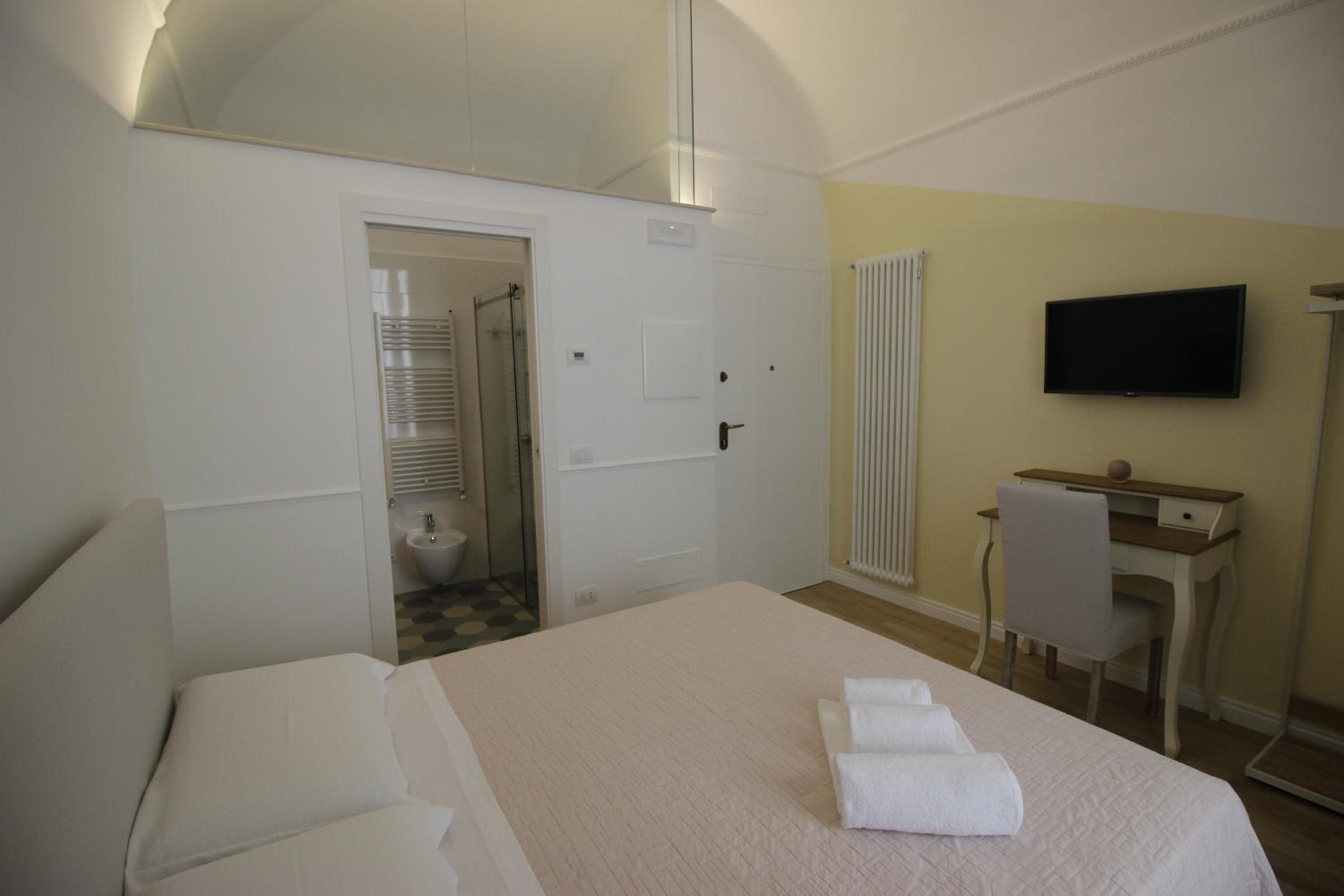 Double Room photo 3