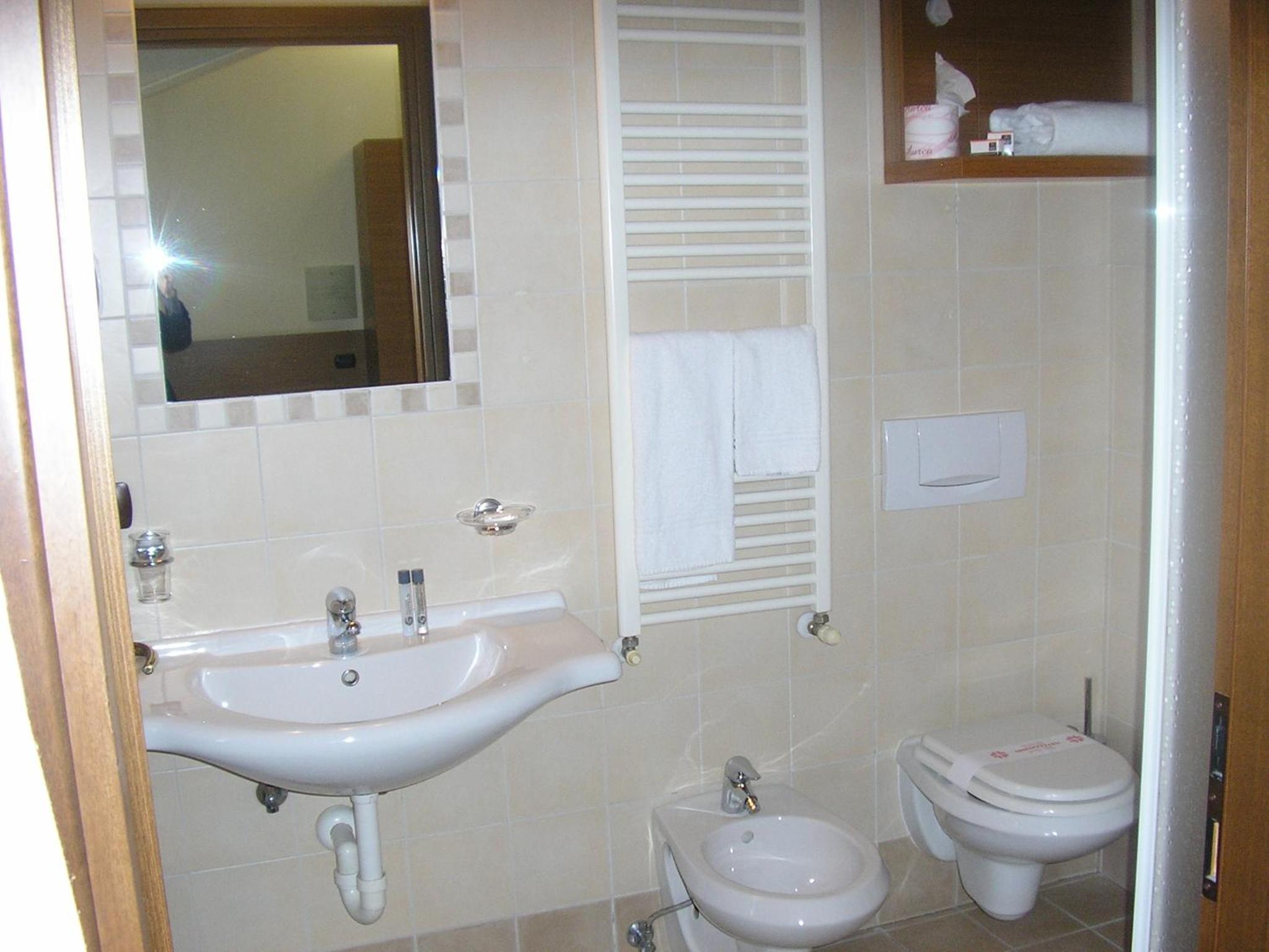 Triple Room - Photo 5