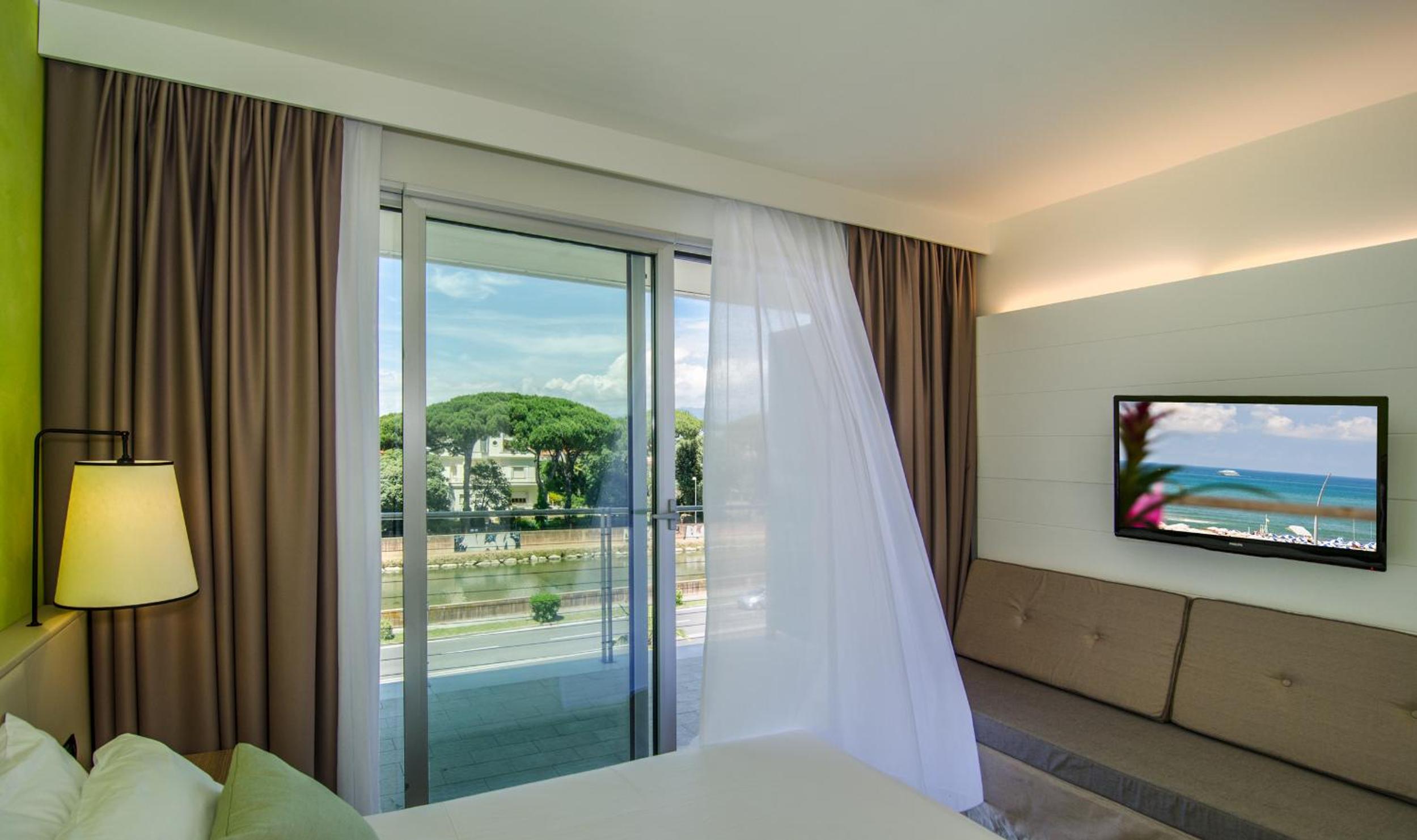 Standard Double or Twin Room photo 3