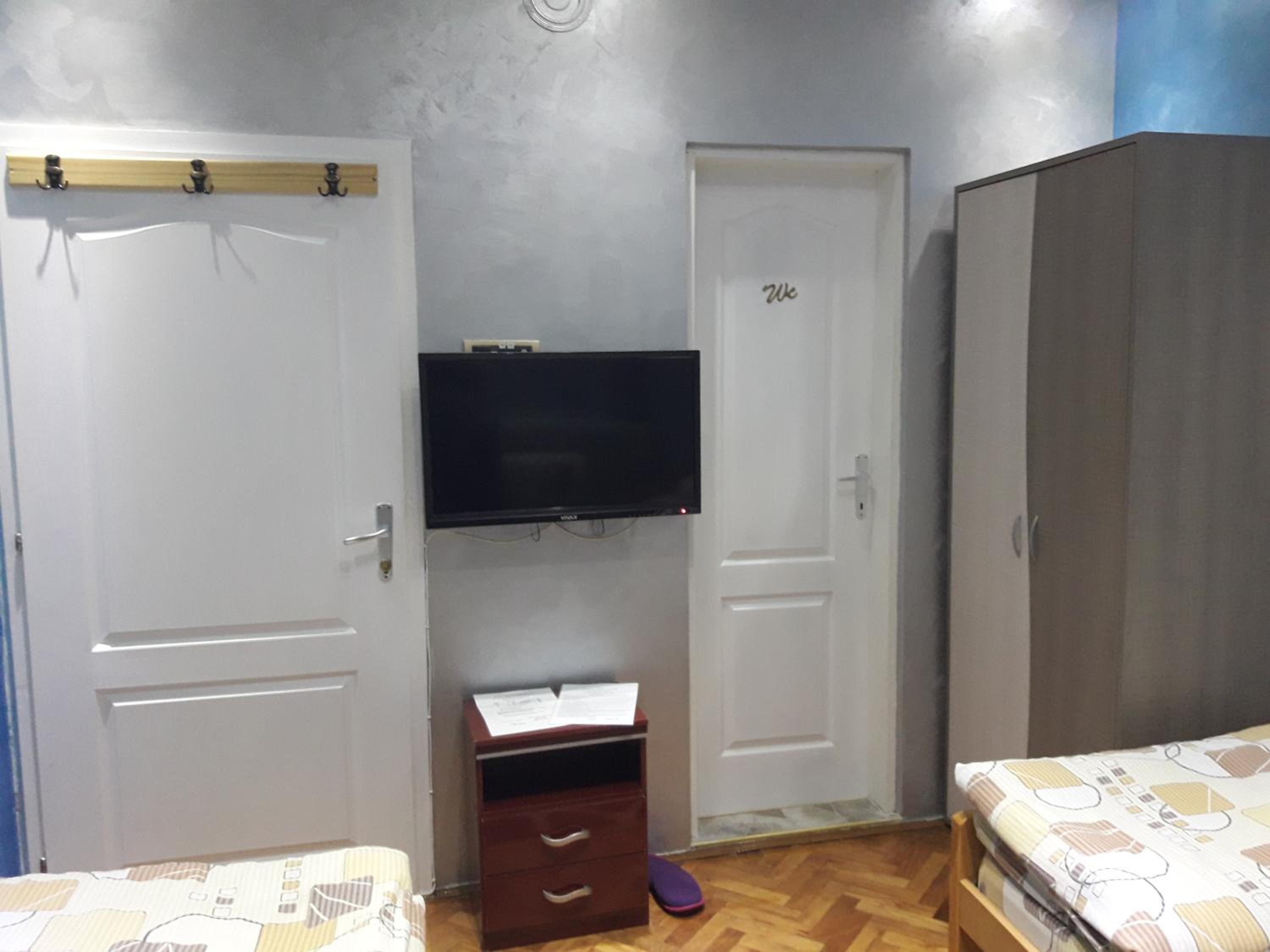 Twin Room with Bathroom photo 3