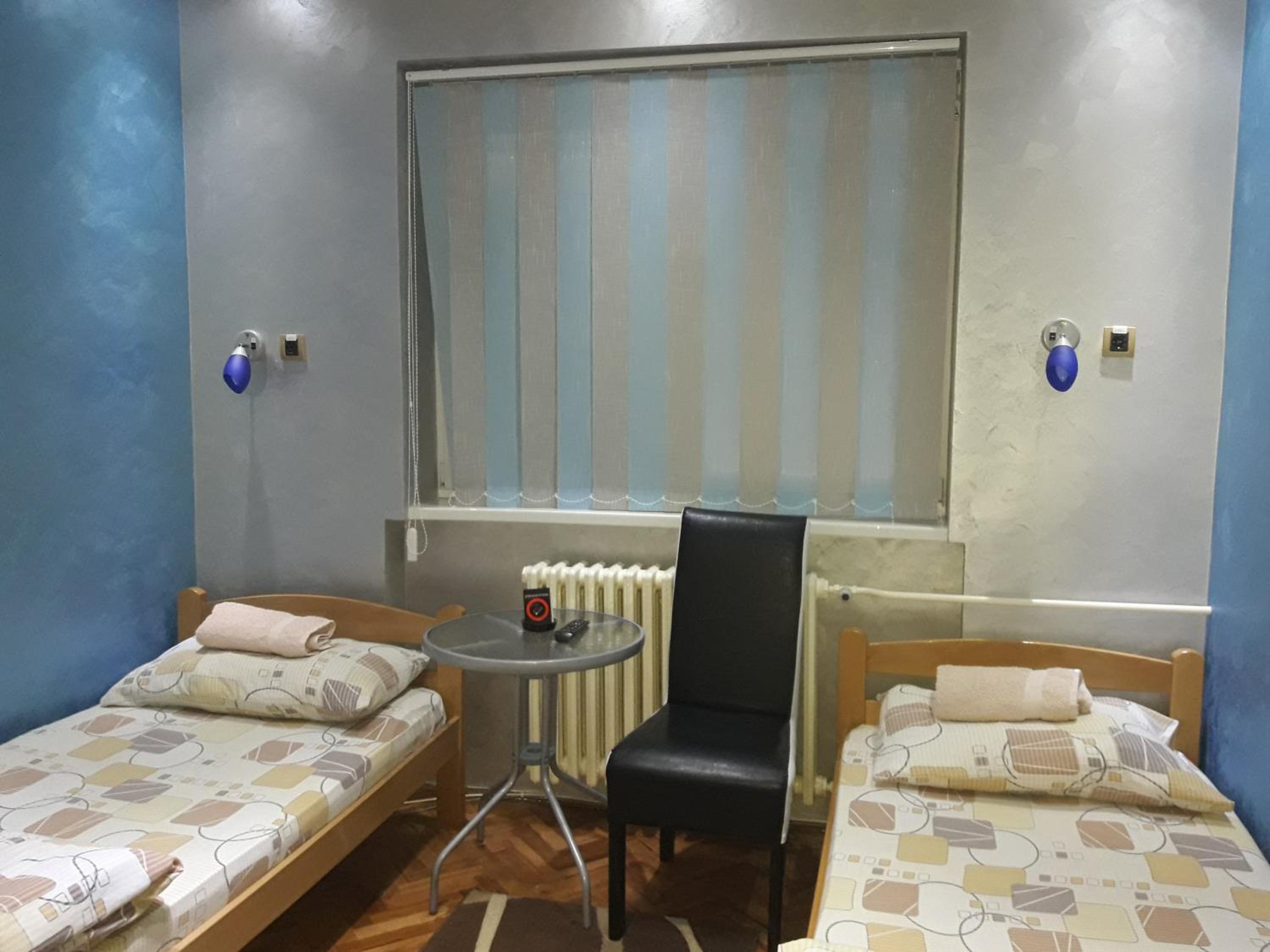 Twin Room with Bathroom photo 1