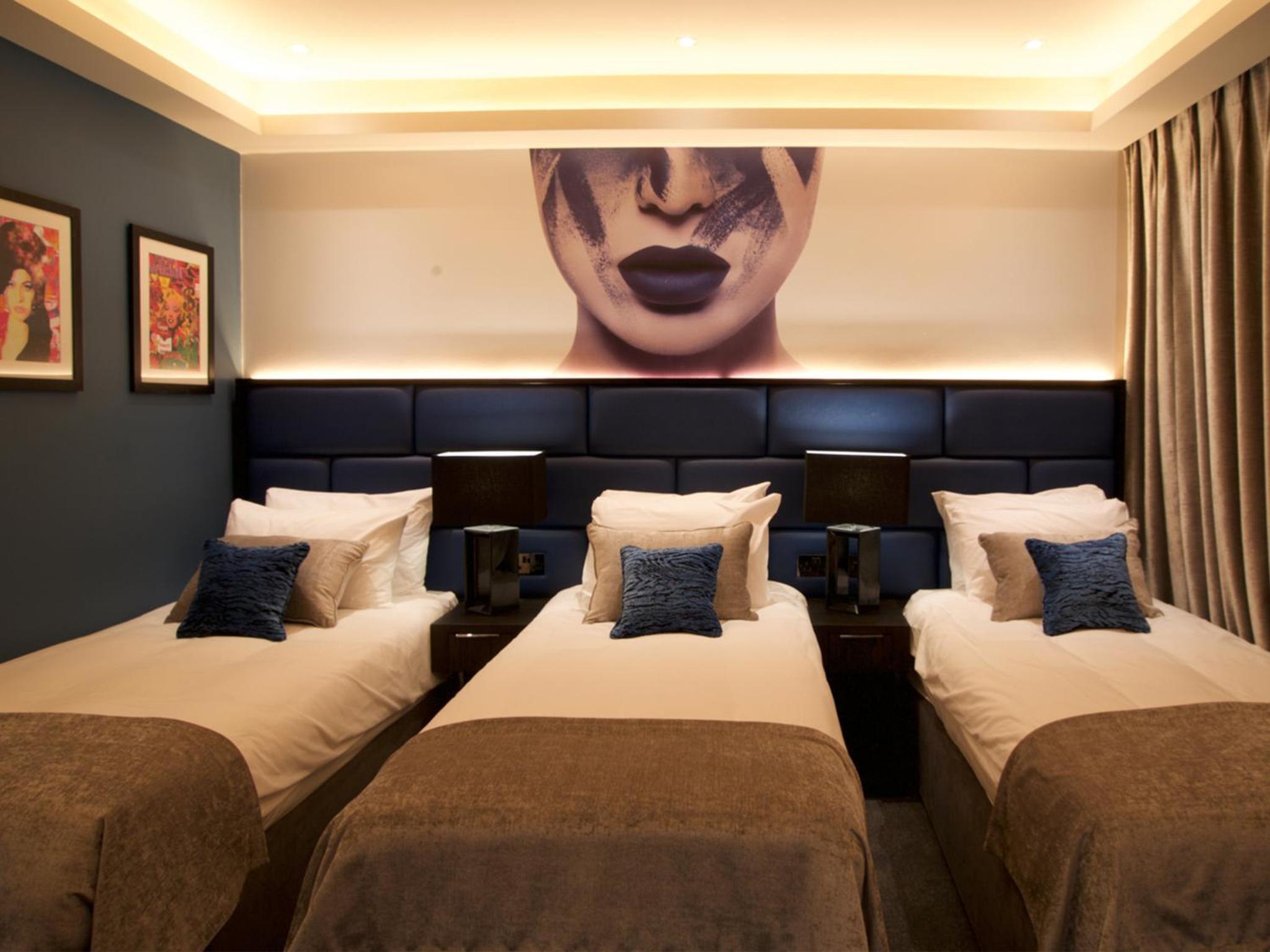 Standard Triple Room - Photo 15